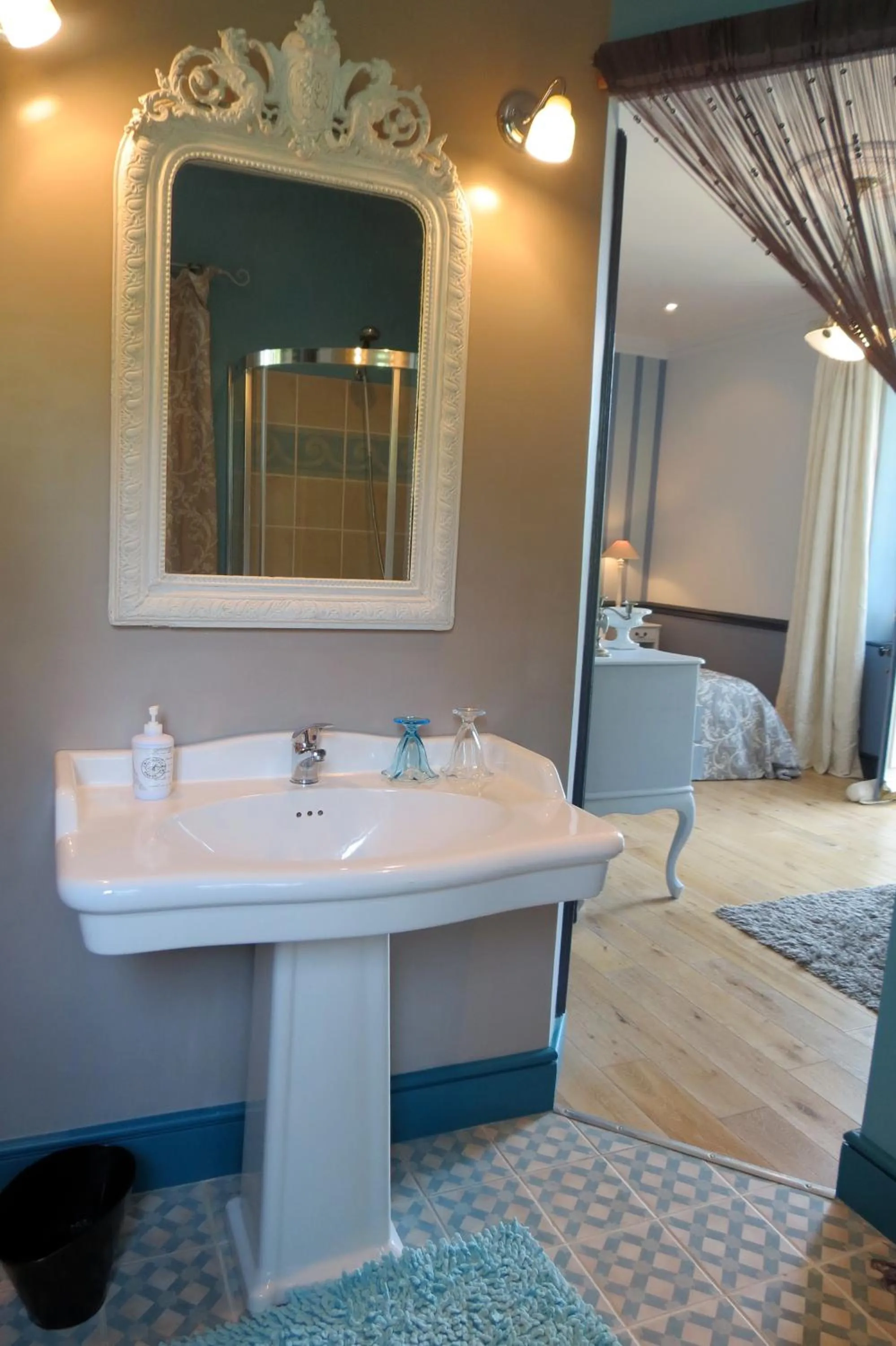 Bathroom in Demeure d'Hôtes L'Hermitage