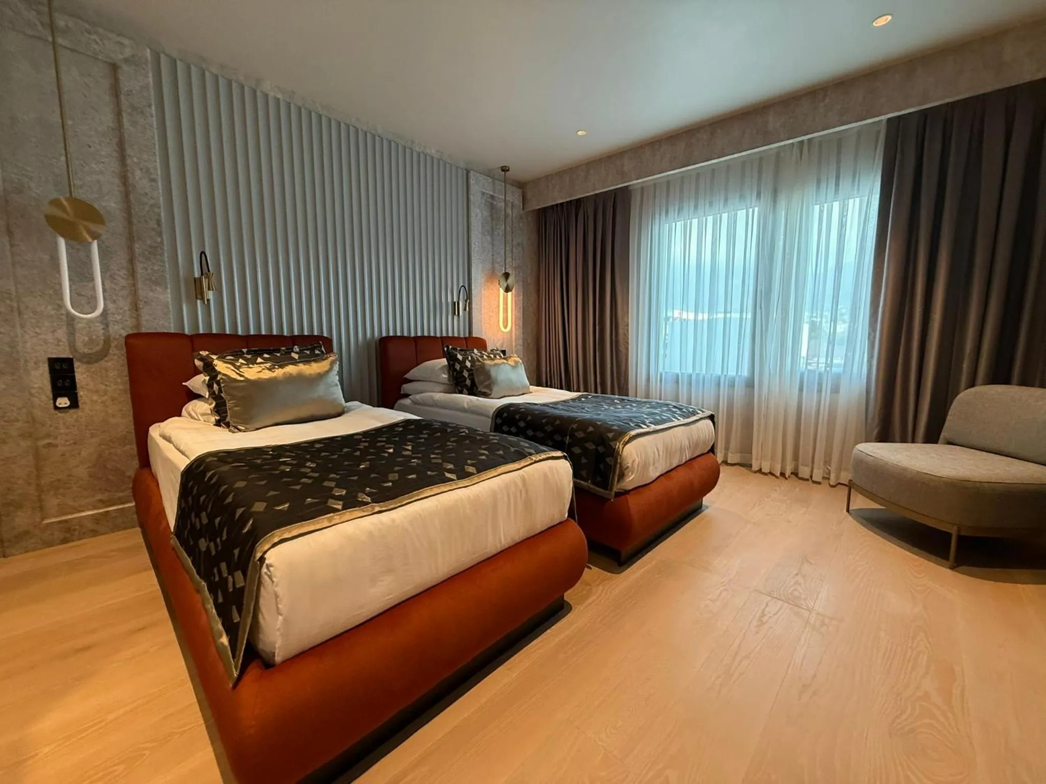 Bedroom, Bed in Rocks Hotel & Casino