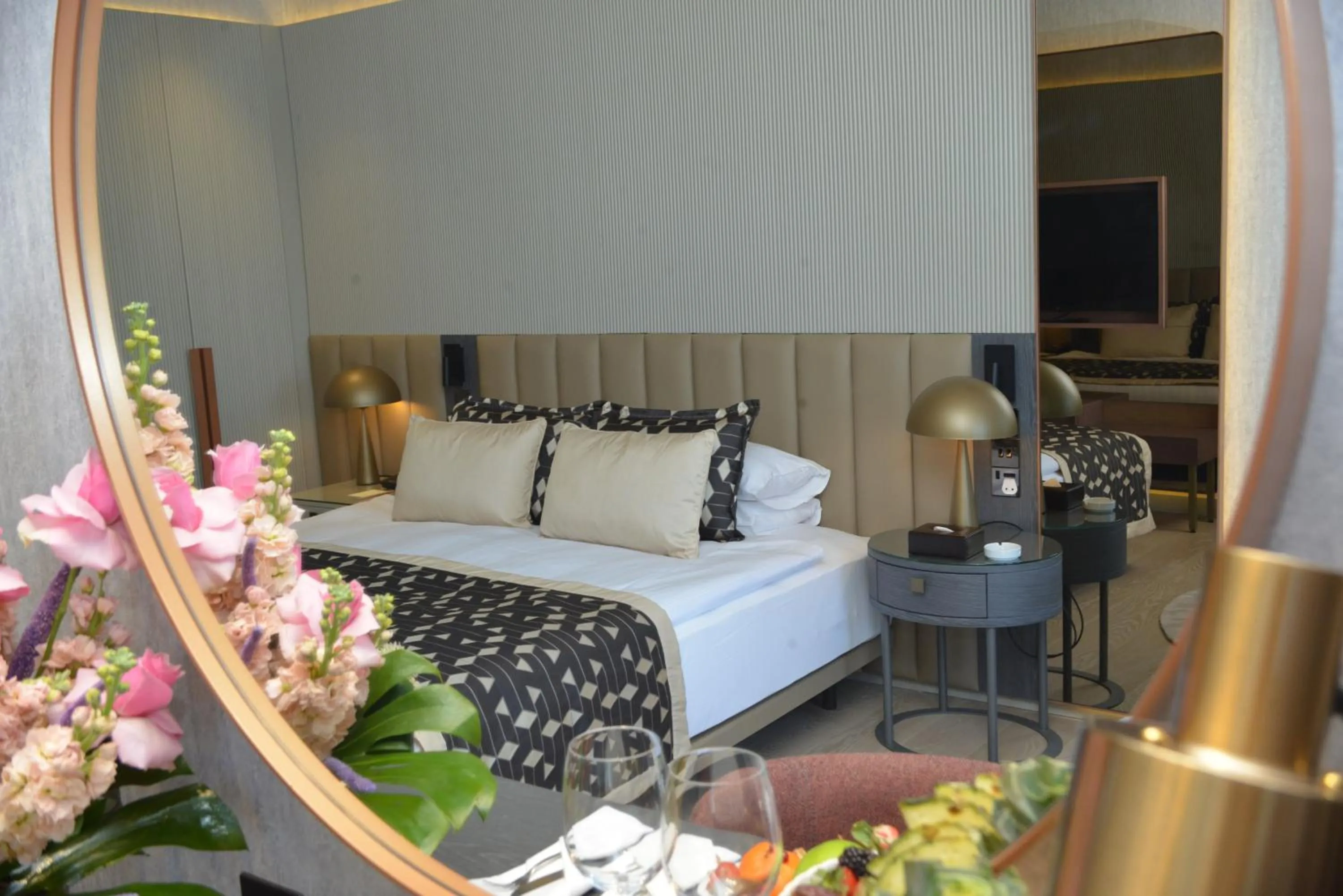 Bed in Rocks Hotel & Casino