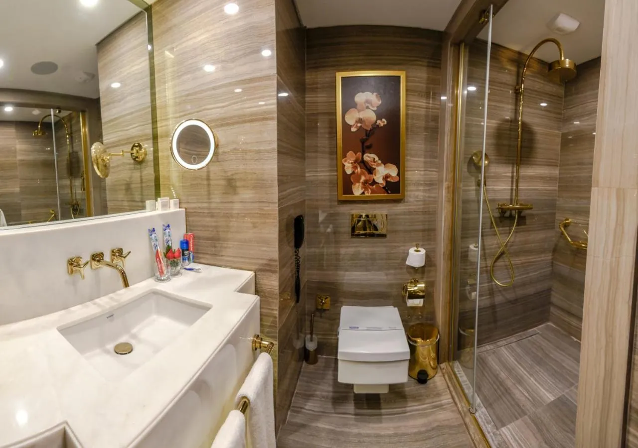 Bathroom in Rocks Hotel & Casino