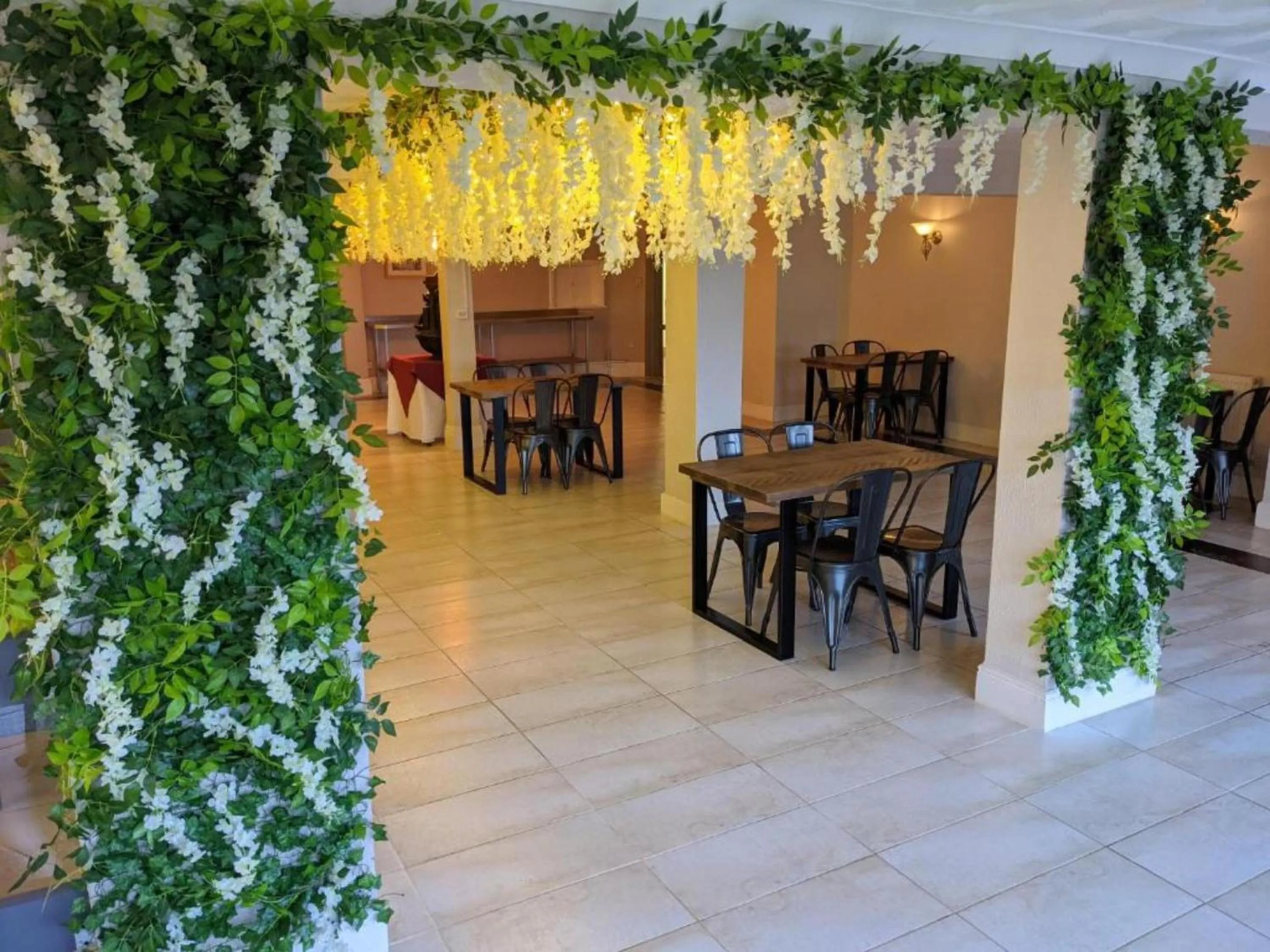 Restaurant/places to eat in Mayfair Hotel - Isle Of Wight