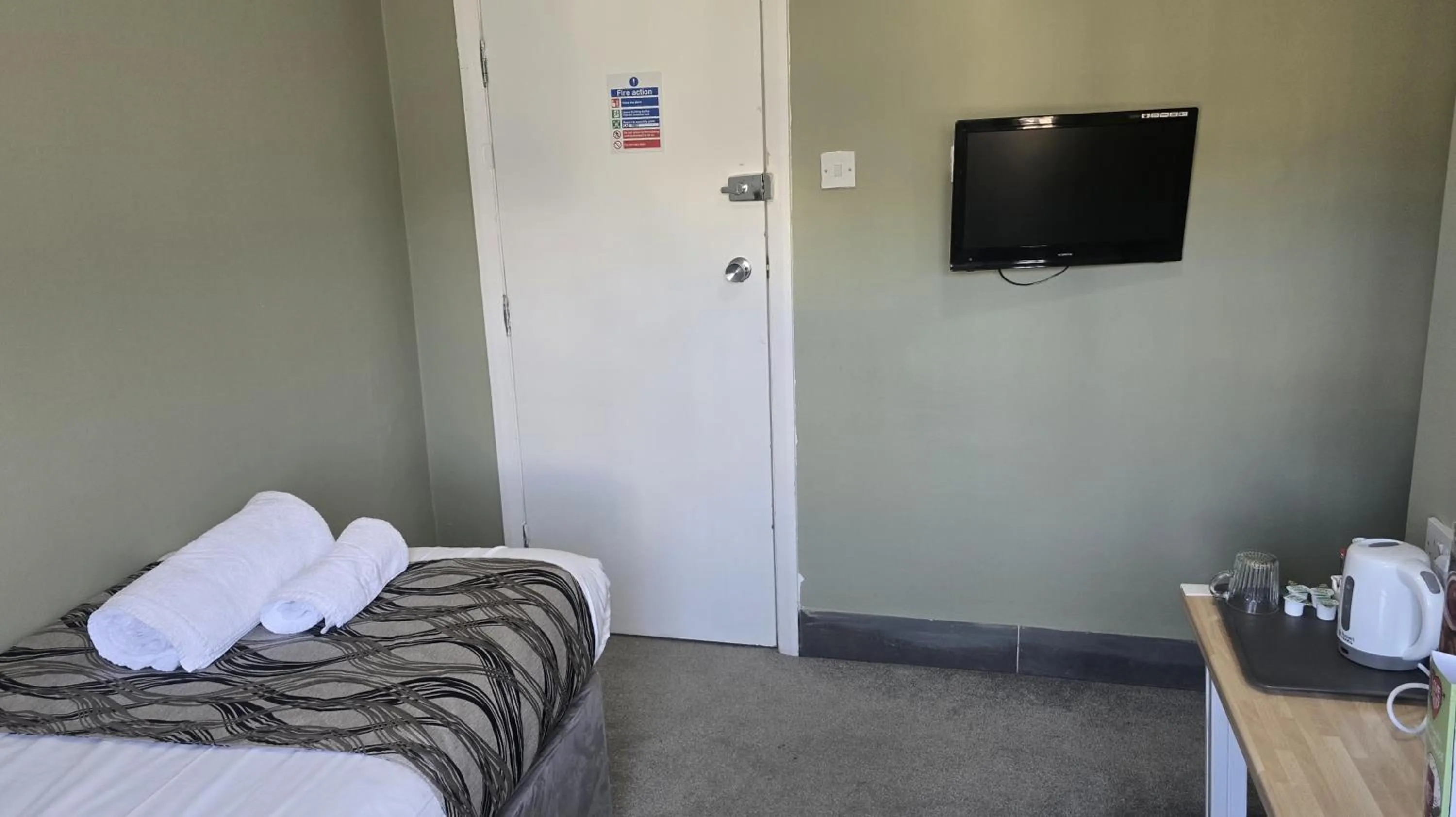 Bedroom, Bed in Mayfair Hotel - Isle Of Wight