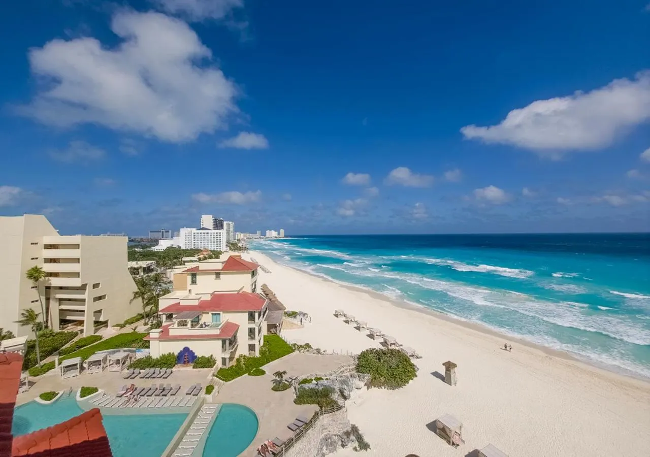 Day in Grand Park Royal Cancun - All Inclusive