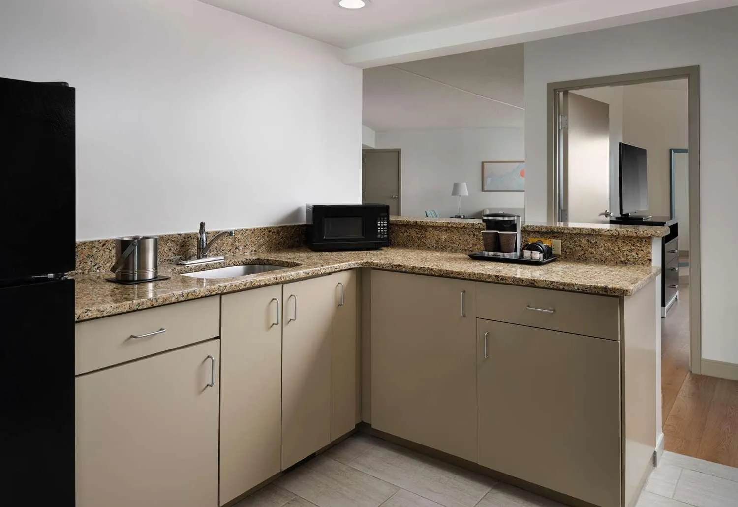 kitchen in DoubleTree Resort by Hilton Myrtle Beach Oceanfront