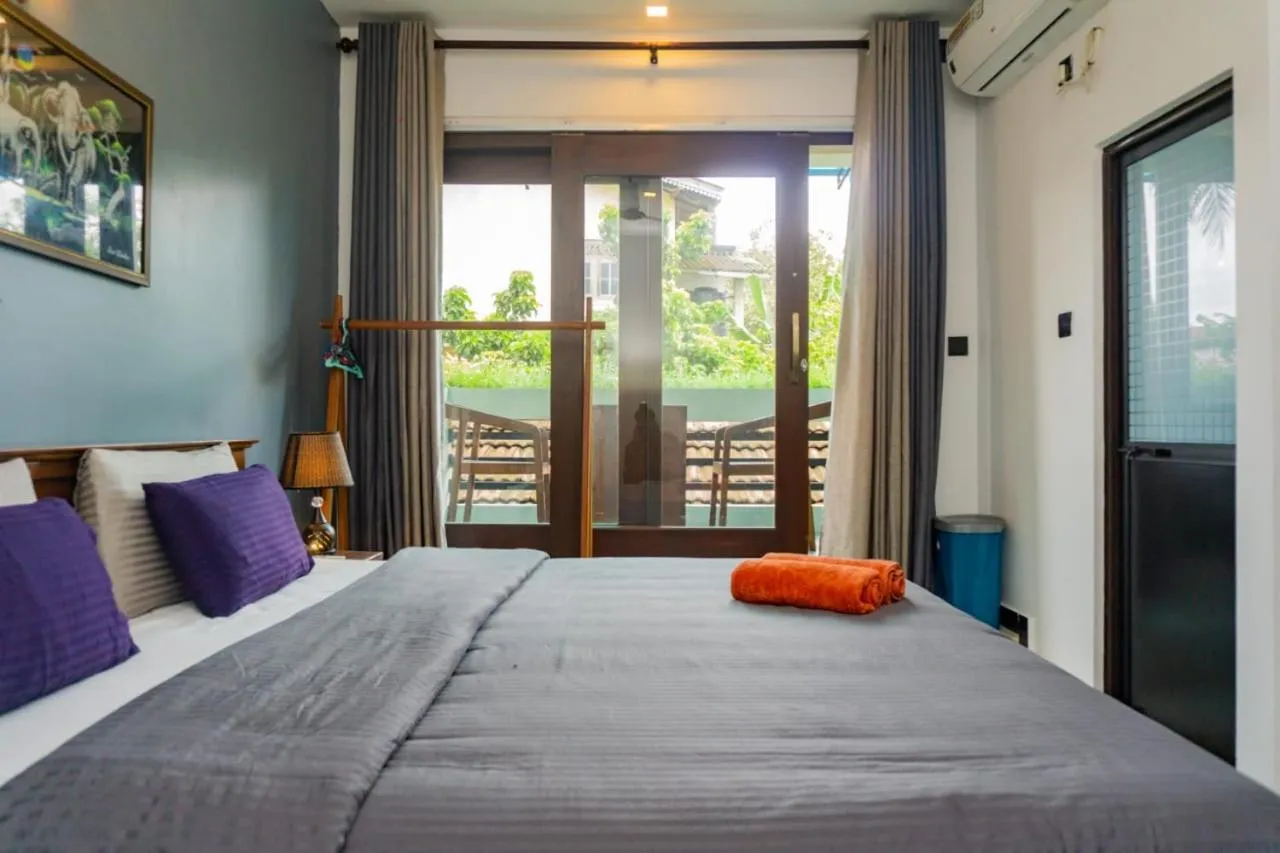 Bed in Surf Lavender