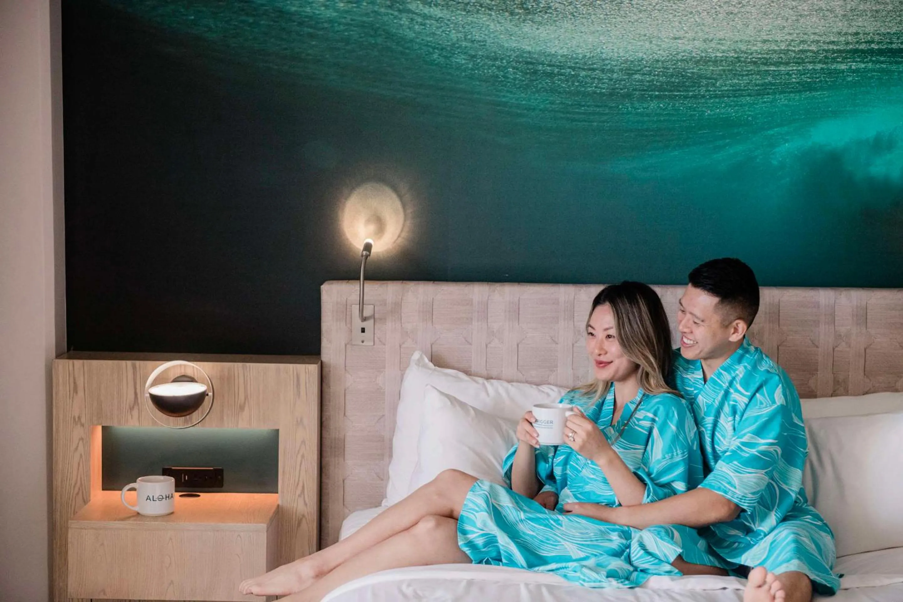 Bedroom, Bed in OUTRIGGER Waikiki Beachcomber Hotel