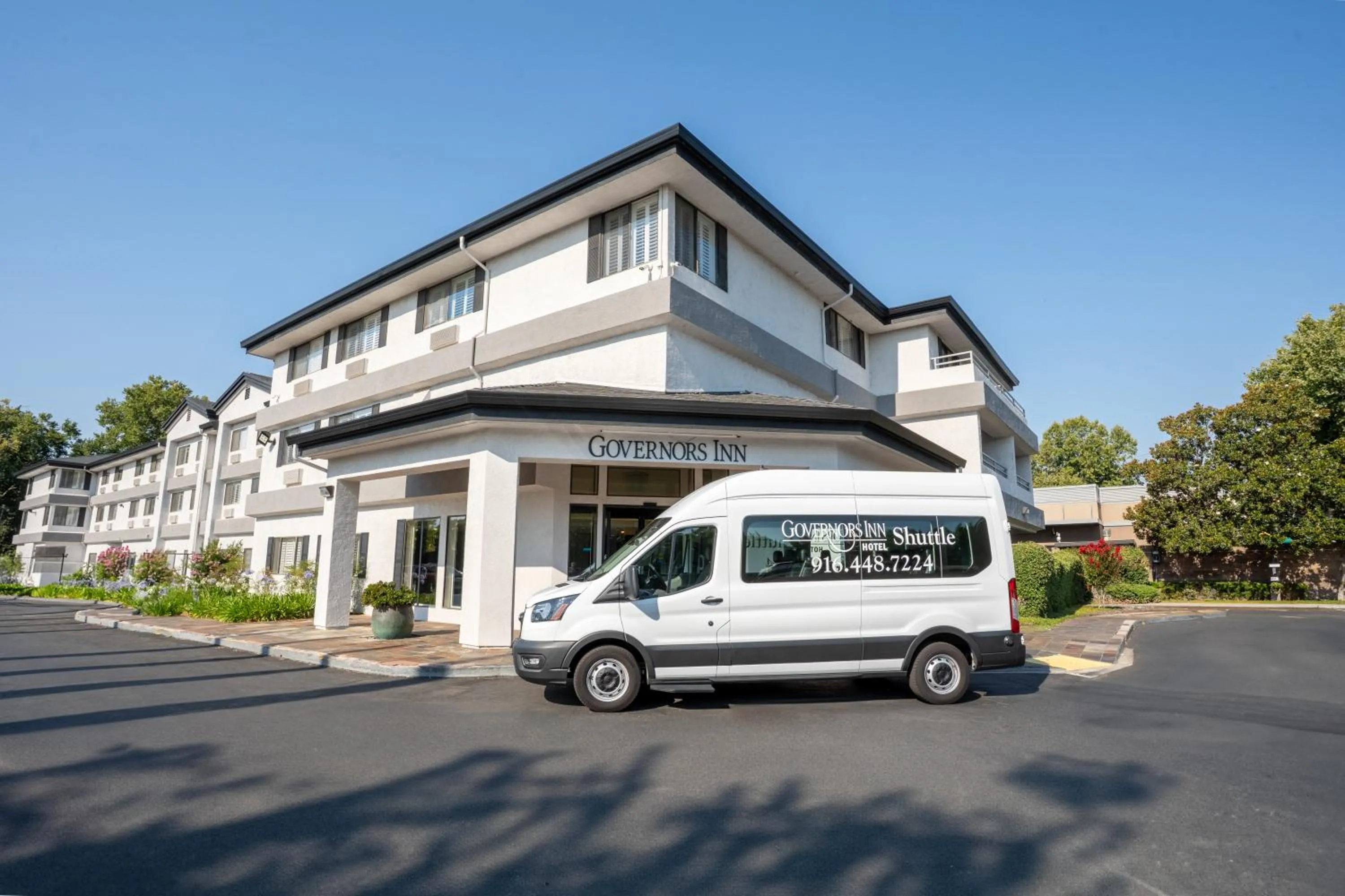 Property building in Governors Inn Hotel Sacramento