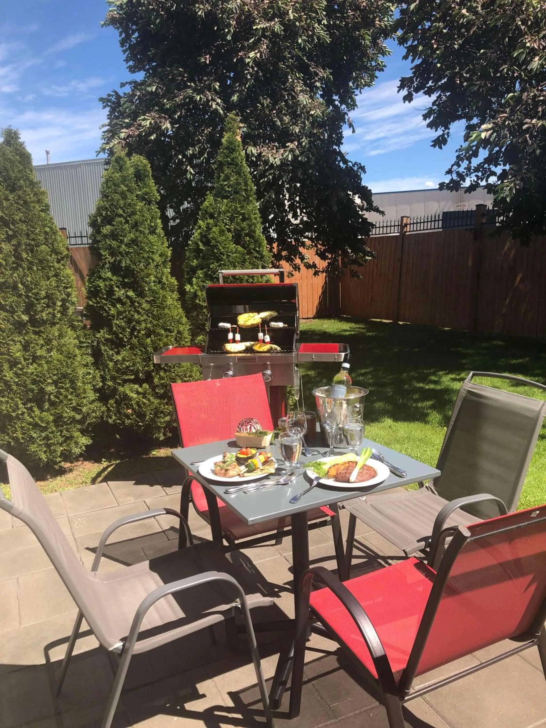 Patio in Hilton Montreal/Laval