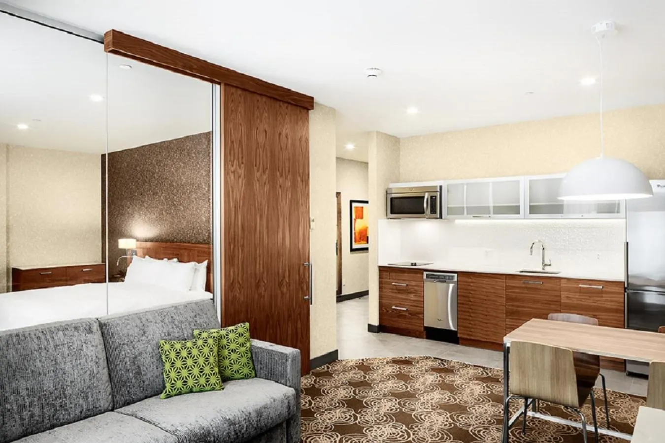 Bed in Hilton Montreal/Laval