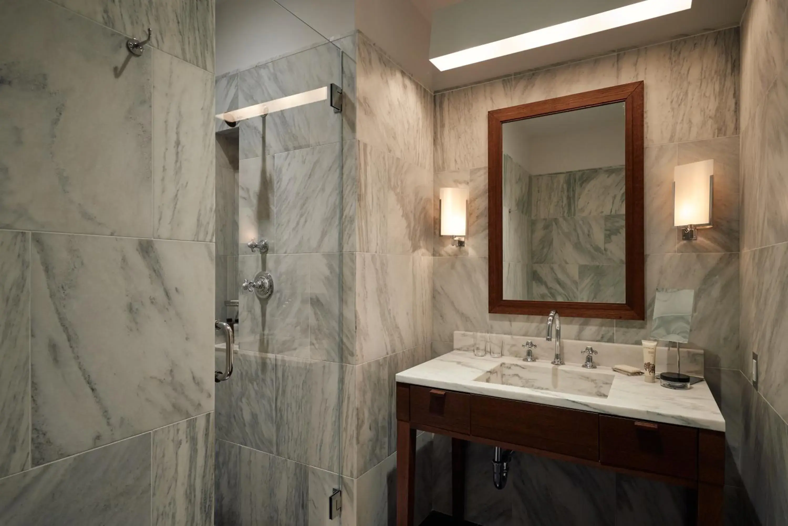 Mercer Room in The Mercer Mercer Room in The Mercer