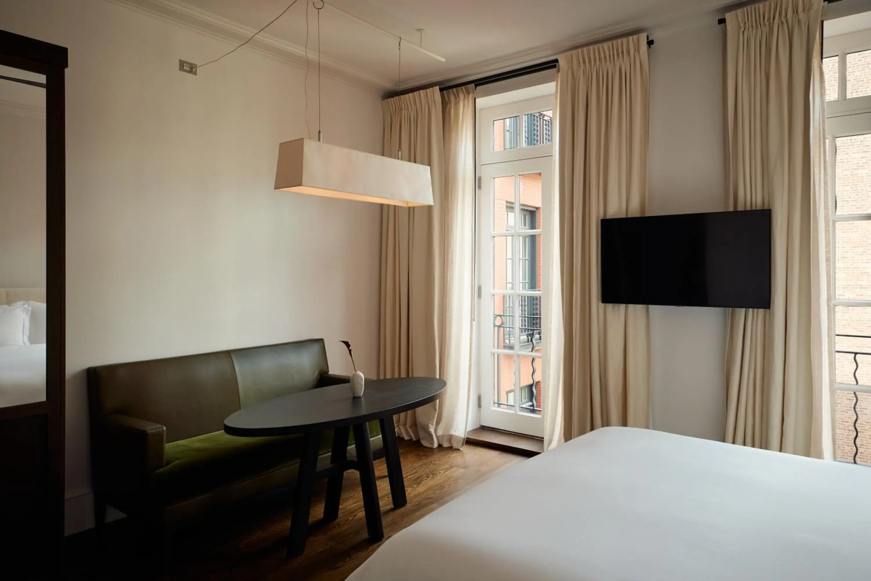 Courtyard Room in The Mercer Courtyard Room in The Mercer