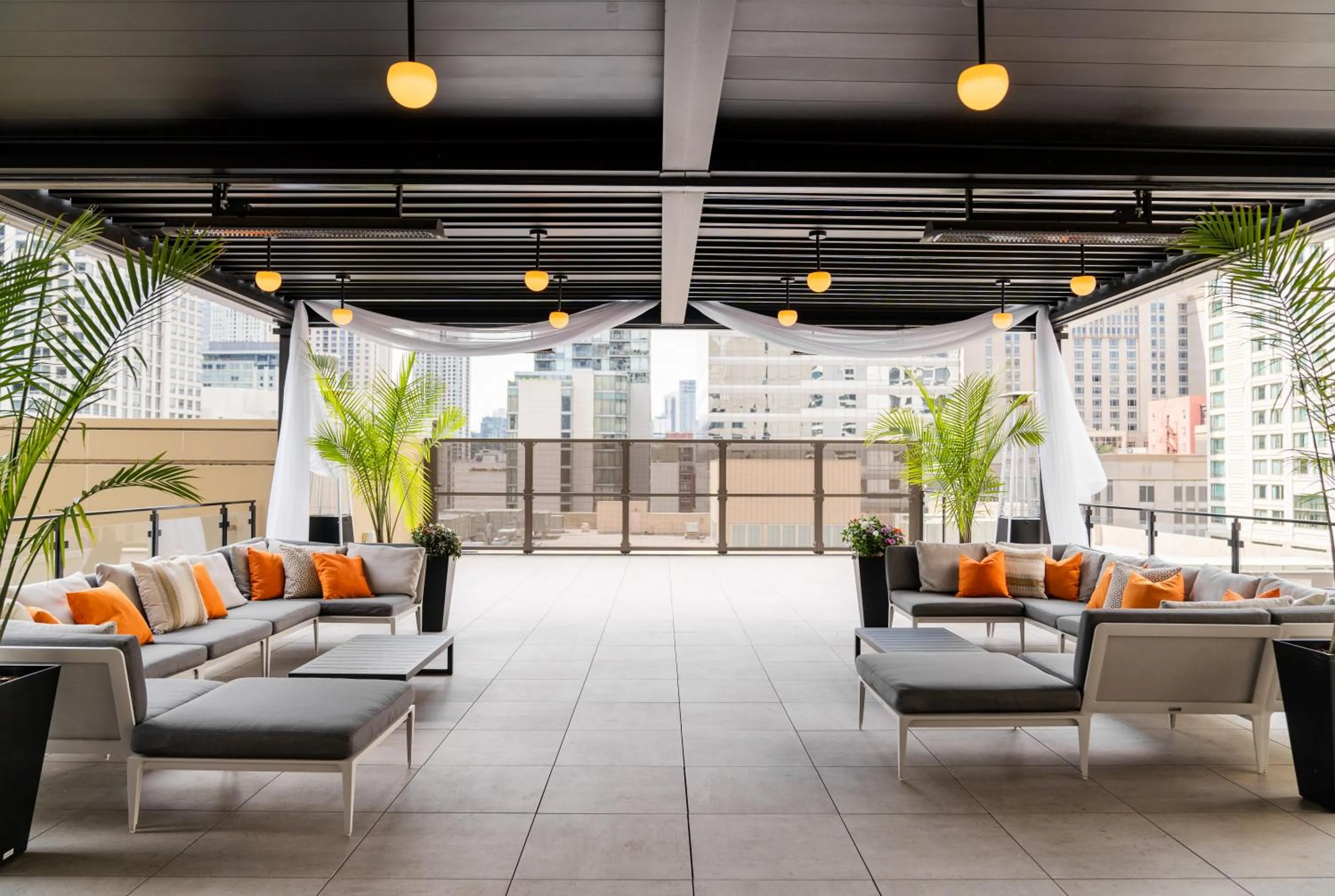 Balcony/Terrace in The Gwen, a Luxury Collection Hotel, Michigan Avenue Chicago