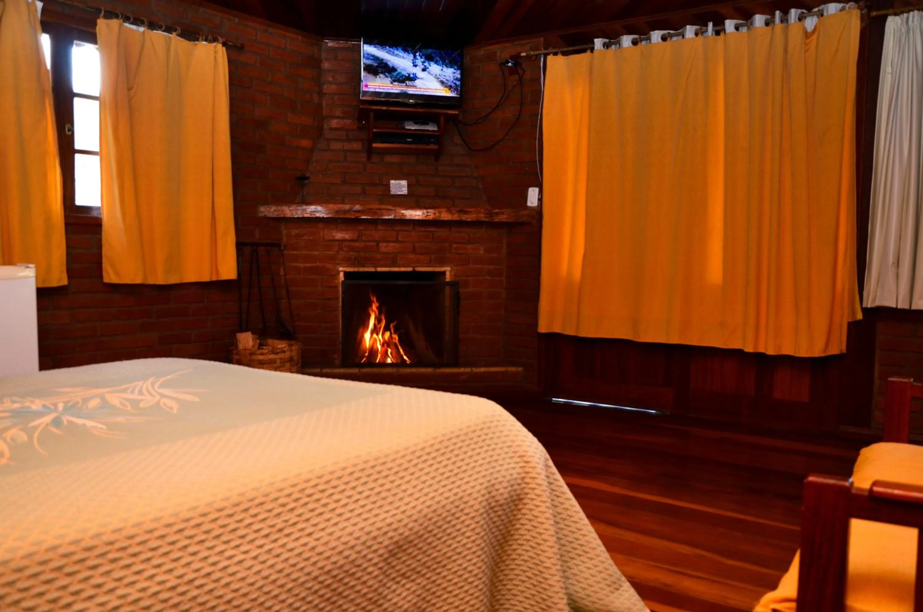 flat iron, Bed in Pousada do Mirante