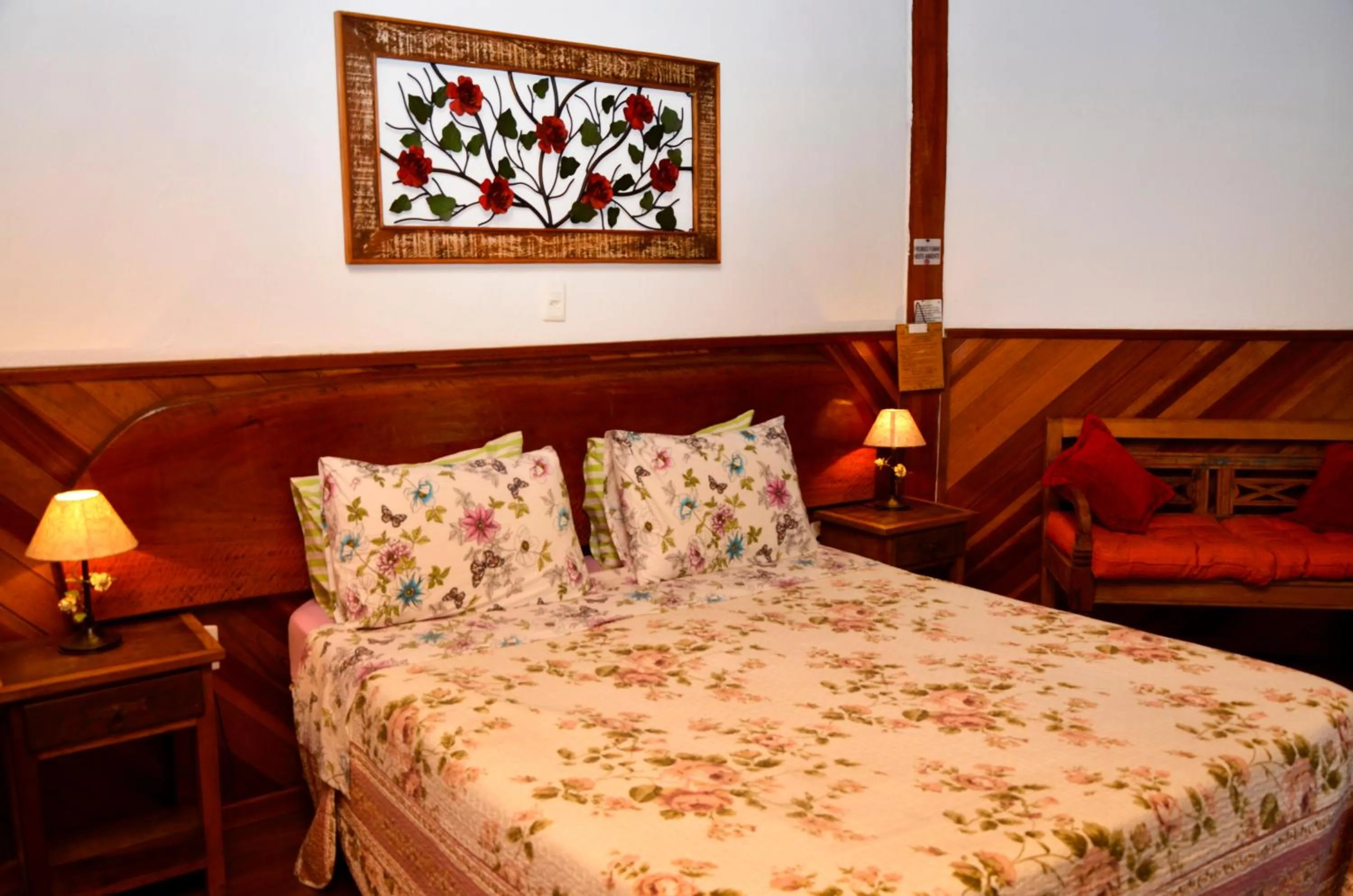Photo of the whole room, Bed in Pousada do Mirante