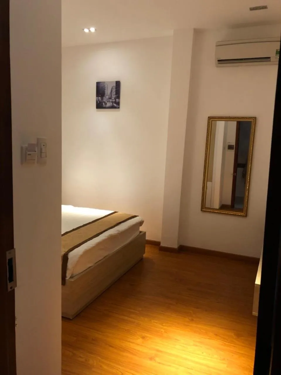 Bed in Phi Long Hotel