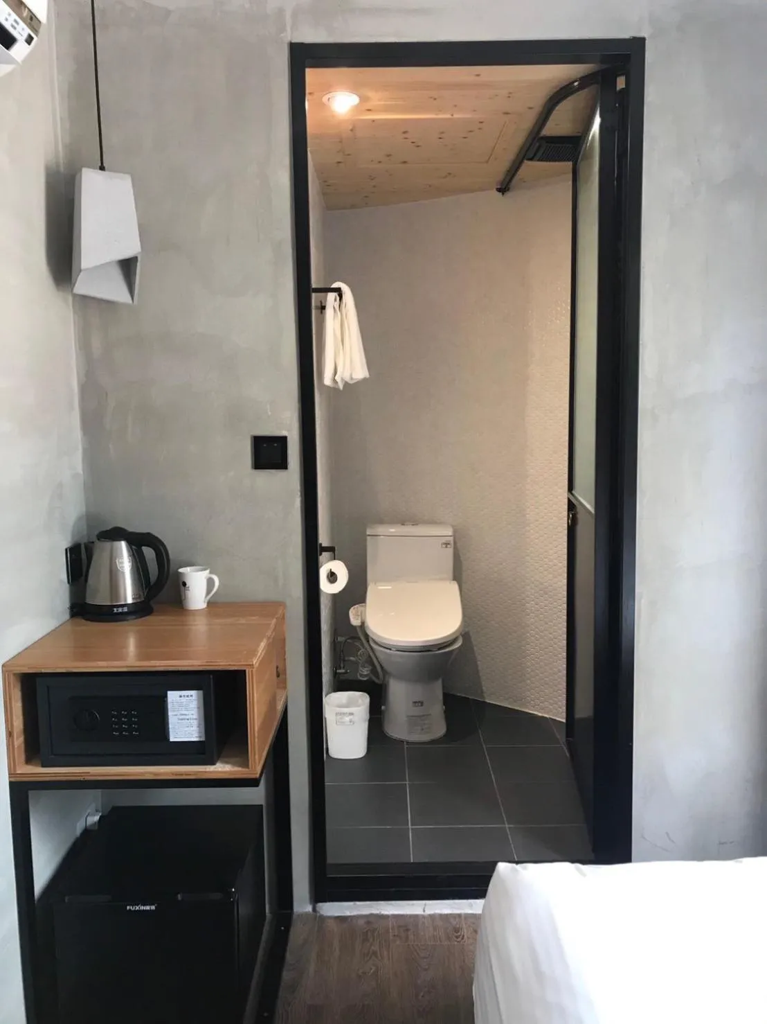 Bed in Just Inn Xin Yi 正旅館 信義