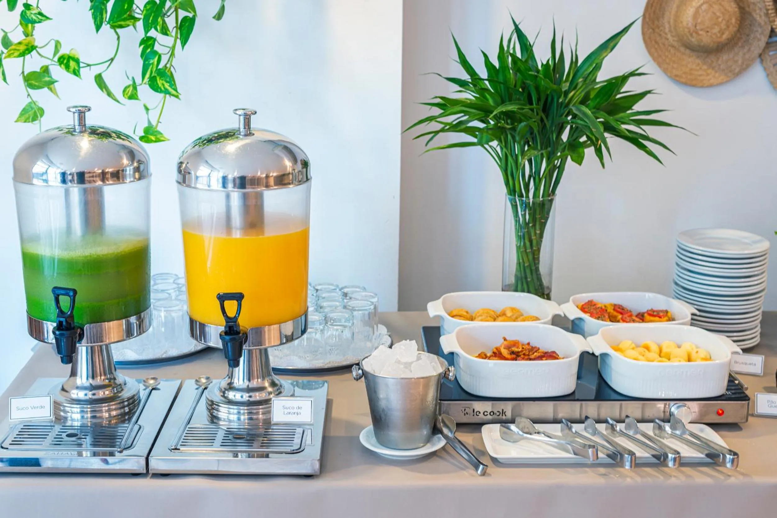 Food and drinks in Hotel Melo