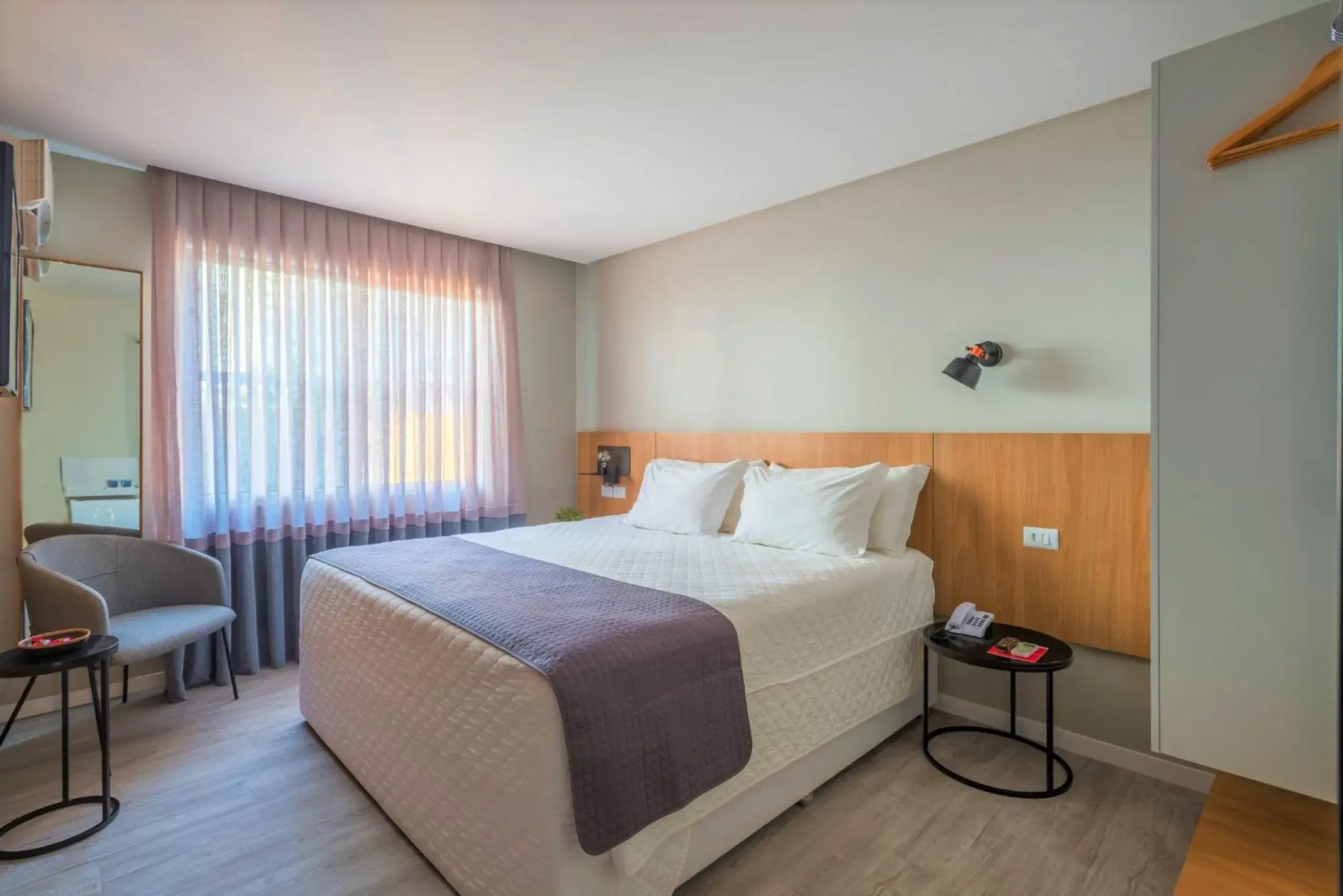 King Suite with Spa Bath in Hotel Melo King Suite with Spa Bath in Hotel Melo