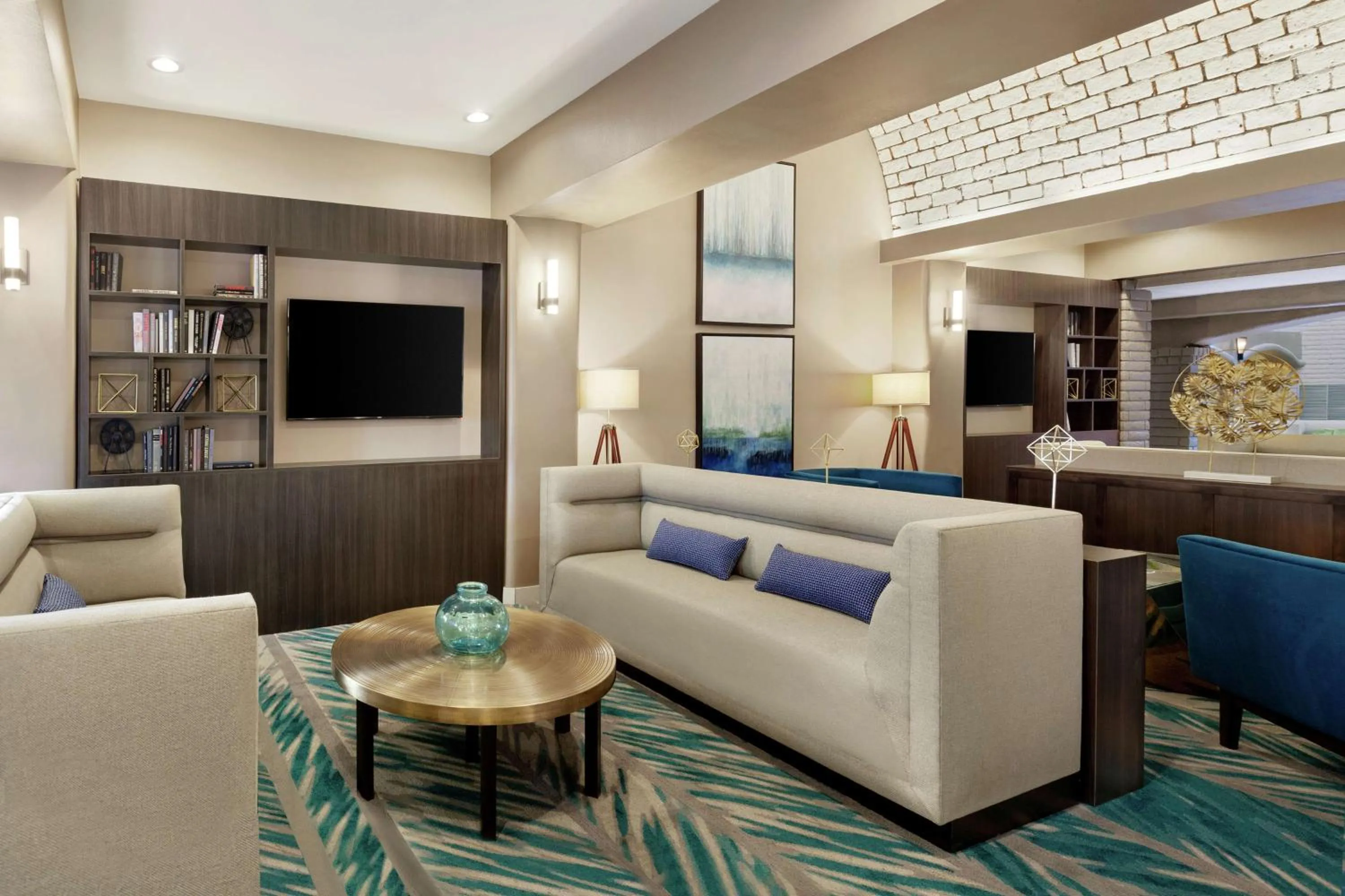 Lobby or reception in Embassy Suites by Hilton Arcadia-Pasadena Area