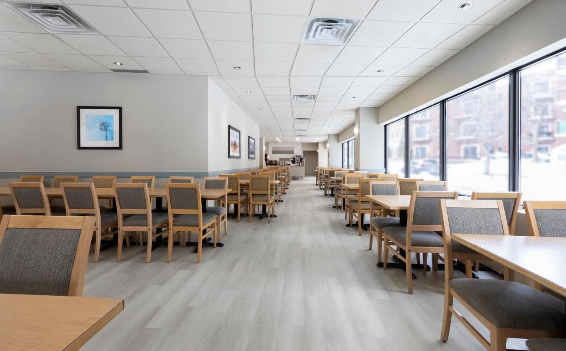 Buffet breakfast in L'Appartement Hôtel