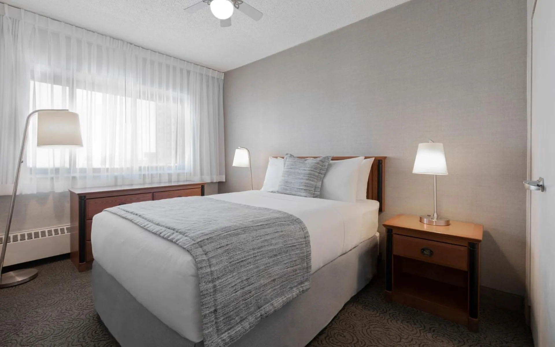 Bedroom, Bed in L'Appartement Hôtel