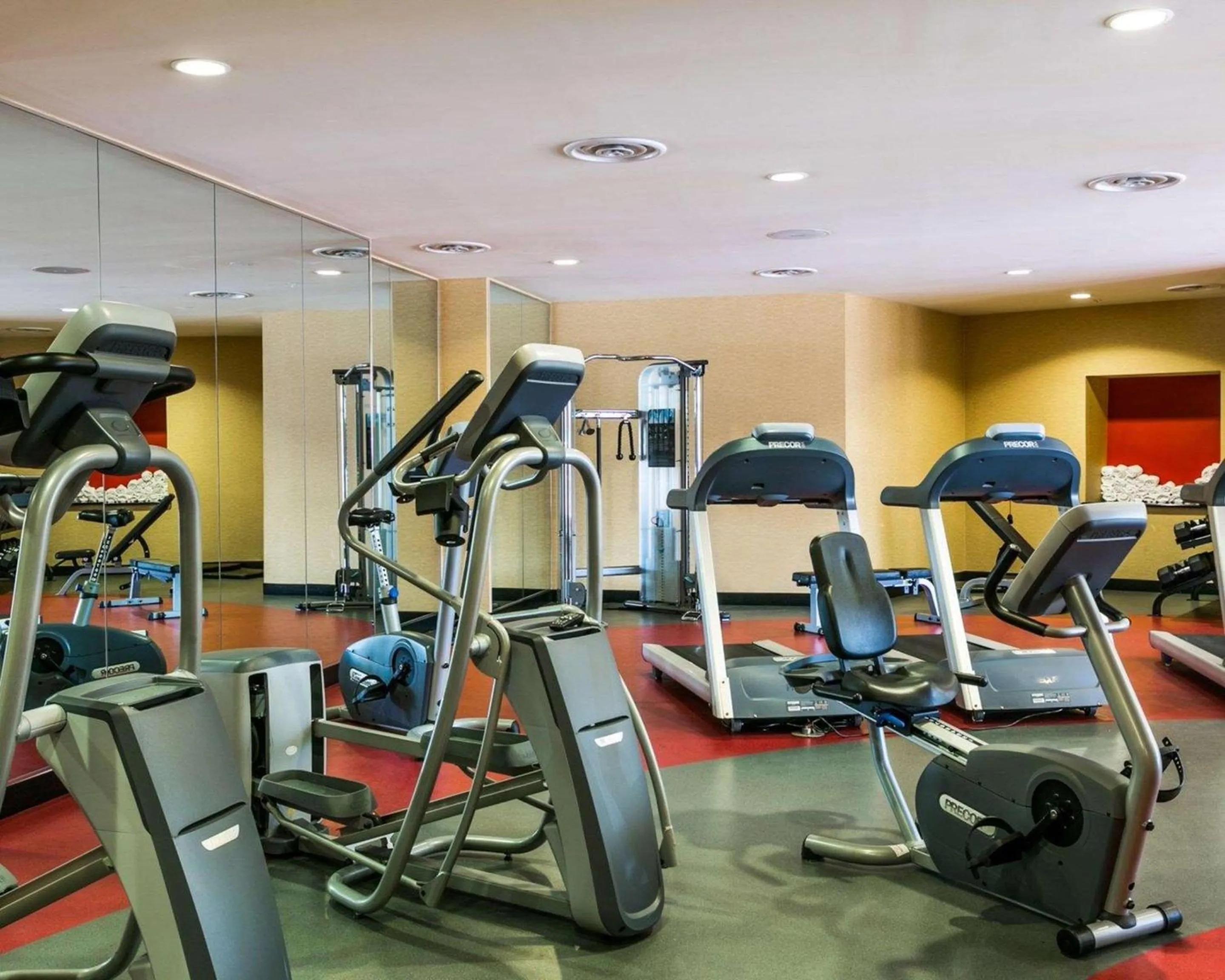 Fitness centre/facilities in Cambria Hotel Denver International Airport