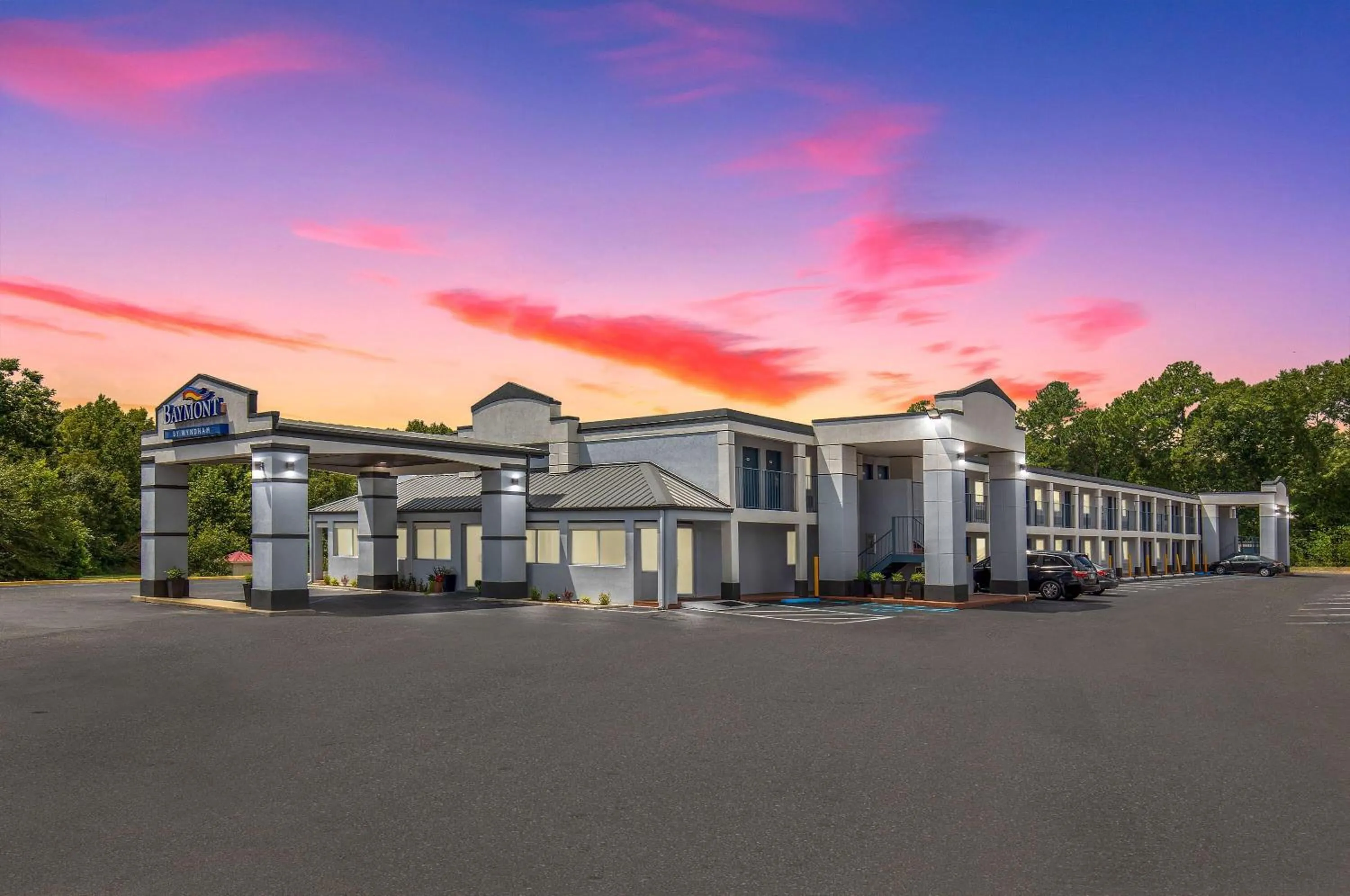 Property building in Baymont by Wyndham Dothan