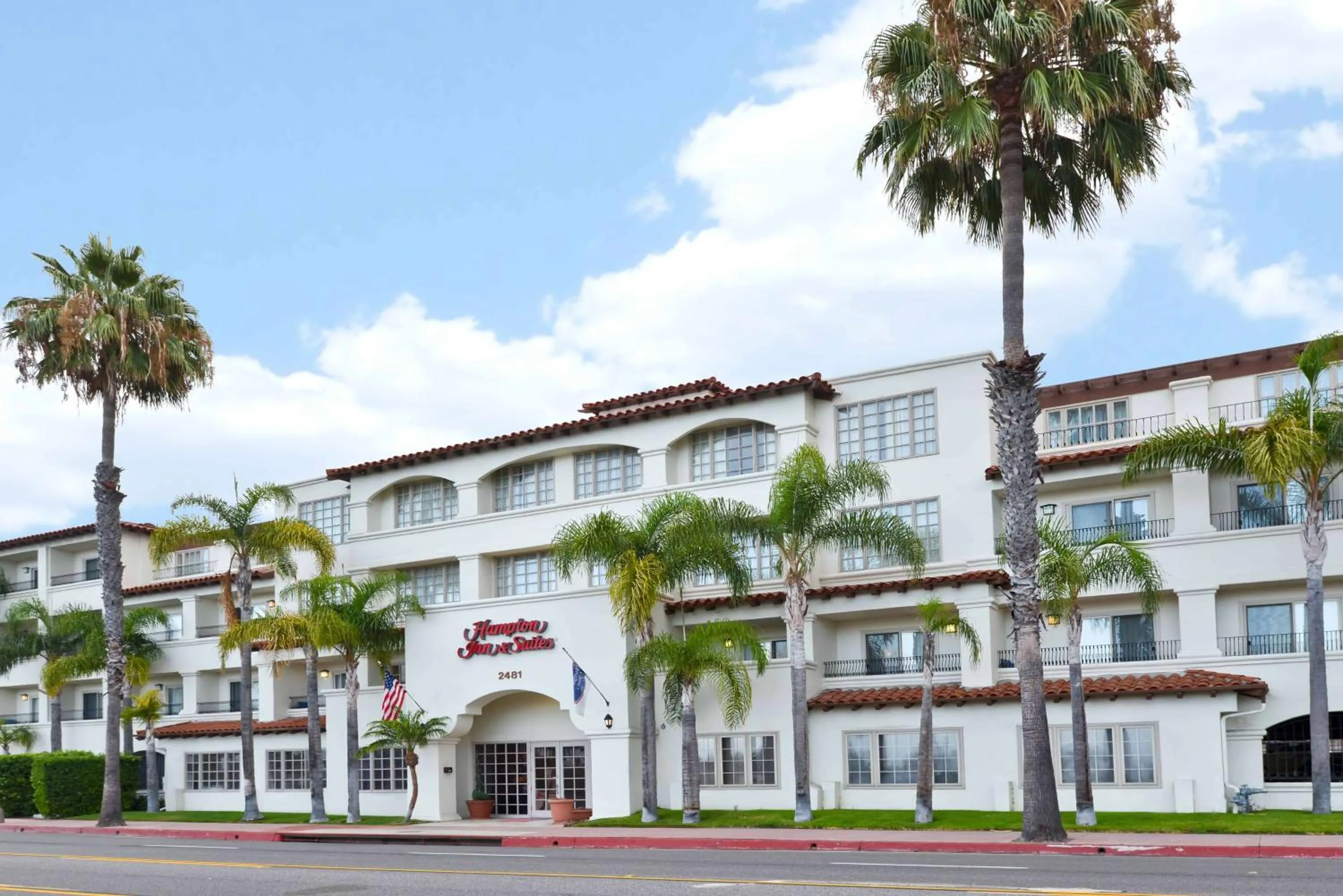 Property building in Hampton Inn & Suites San Clemente