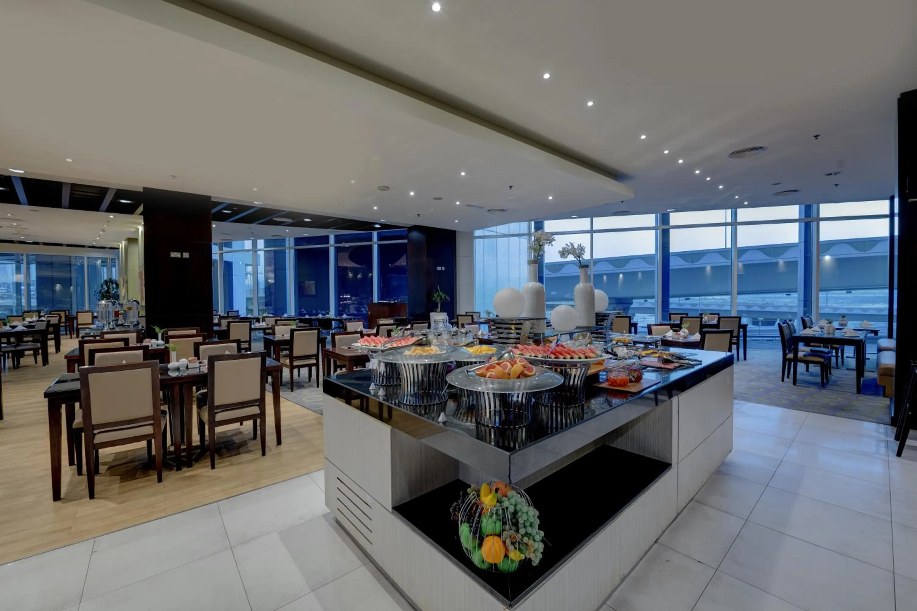 Restaurant/places to eat in Millennium Central Downtown - Dubai