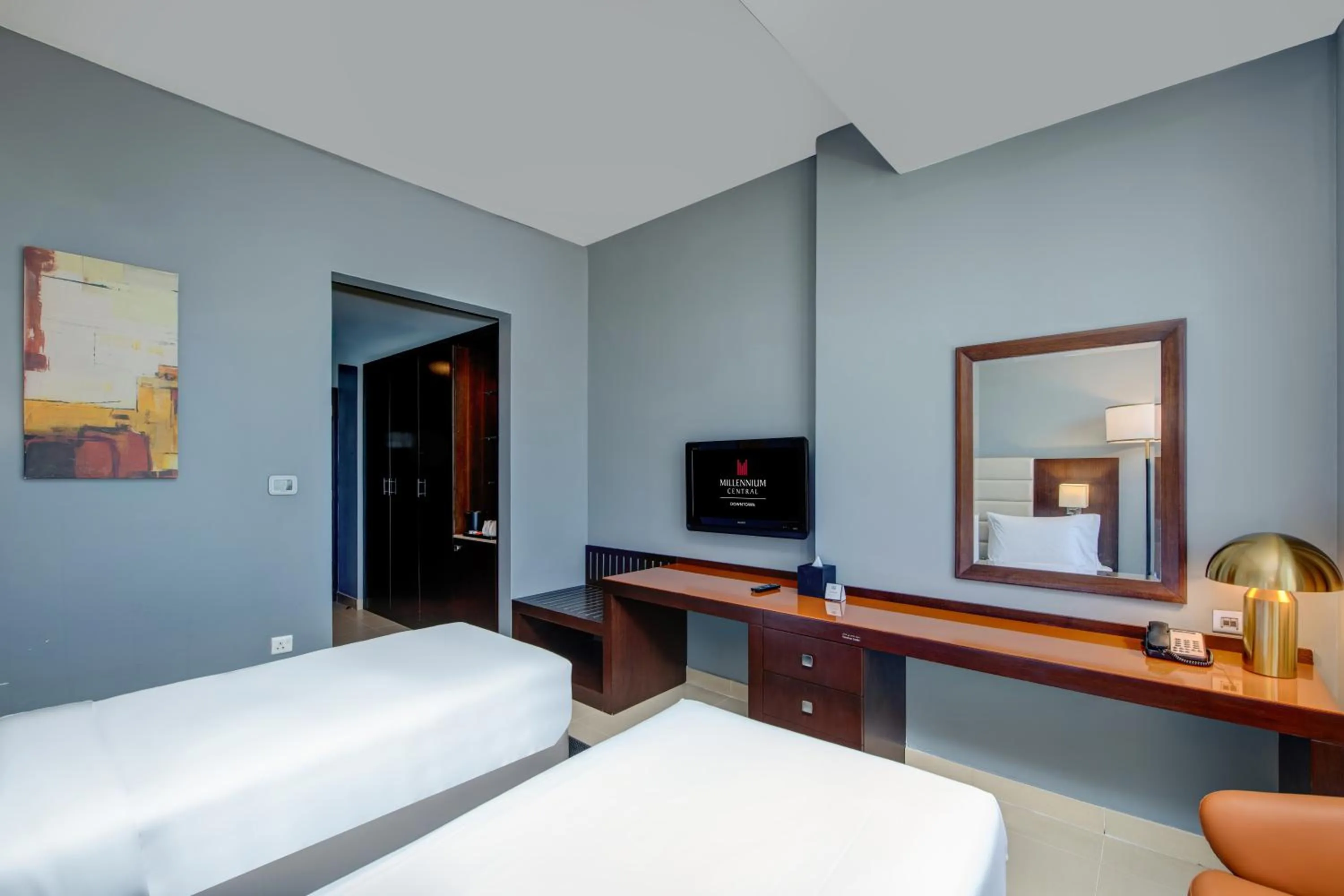 Bedroom, Bed in Millennium Central Downtown - Dubai