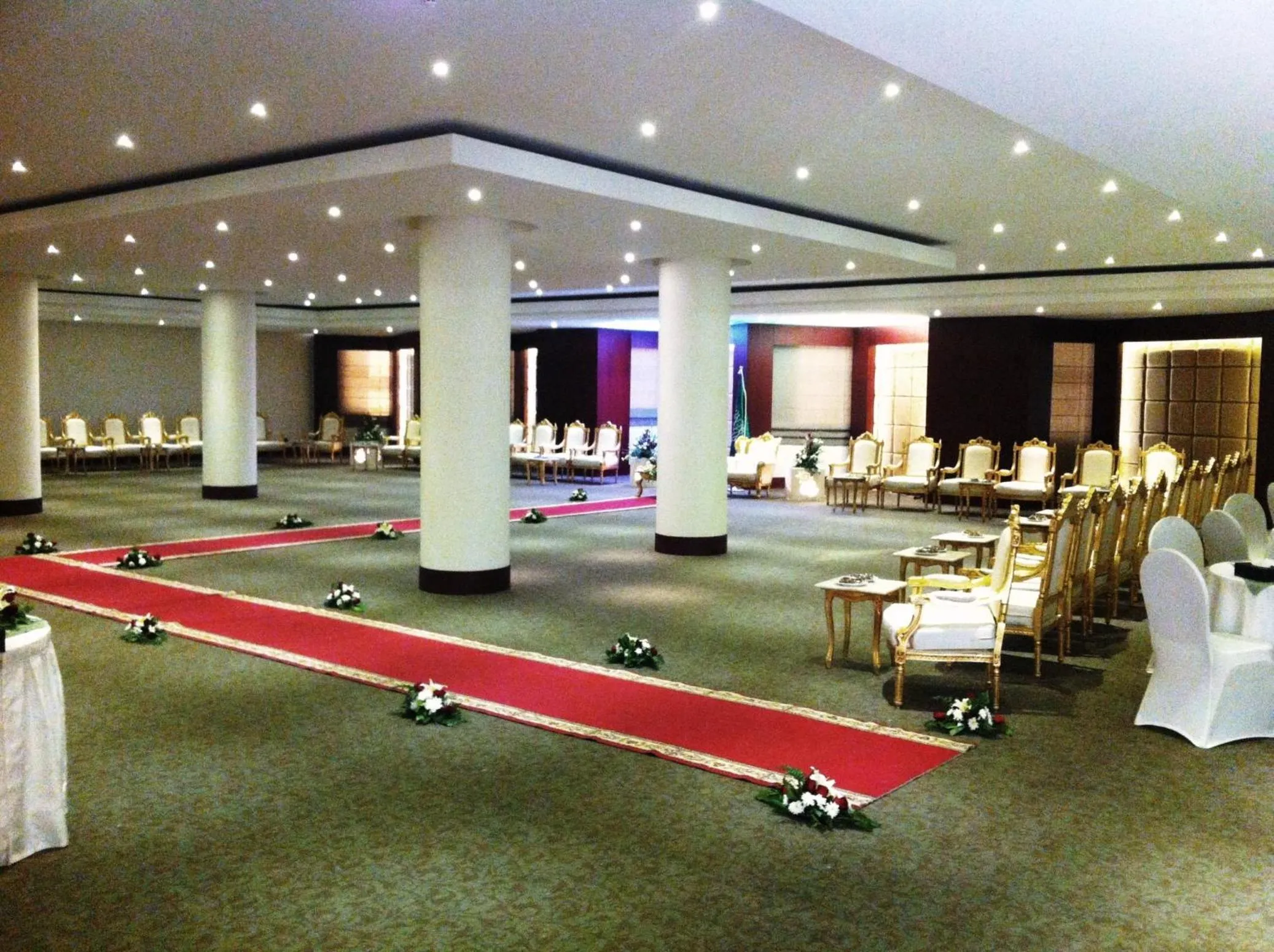 Banquet/Function facilities in Executives Hotel - Azizia