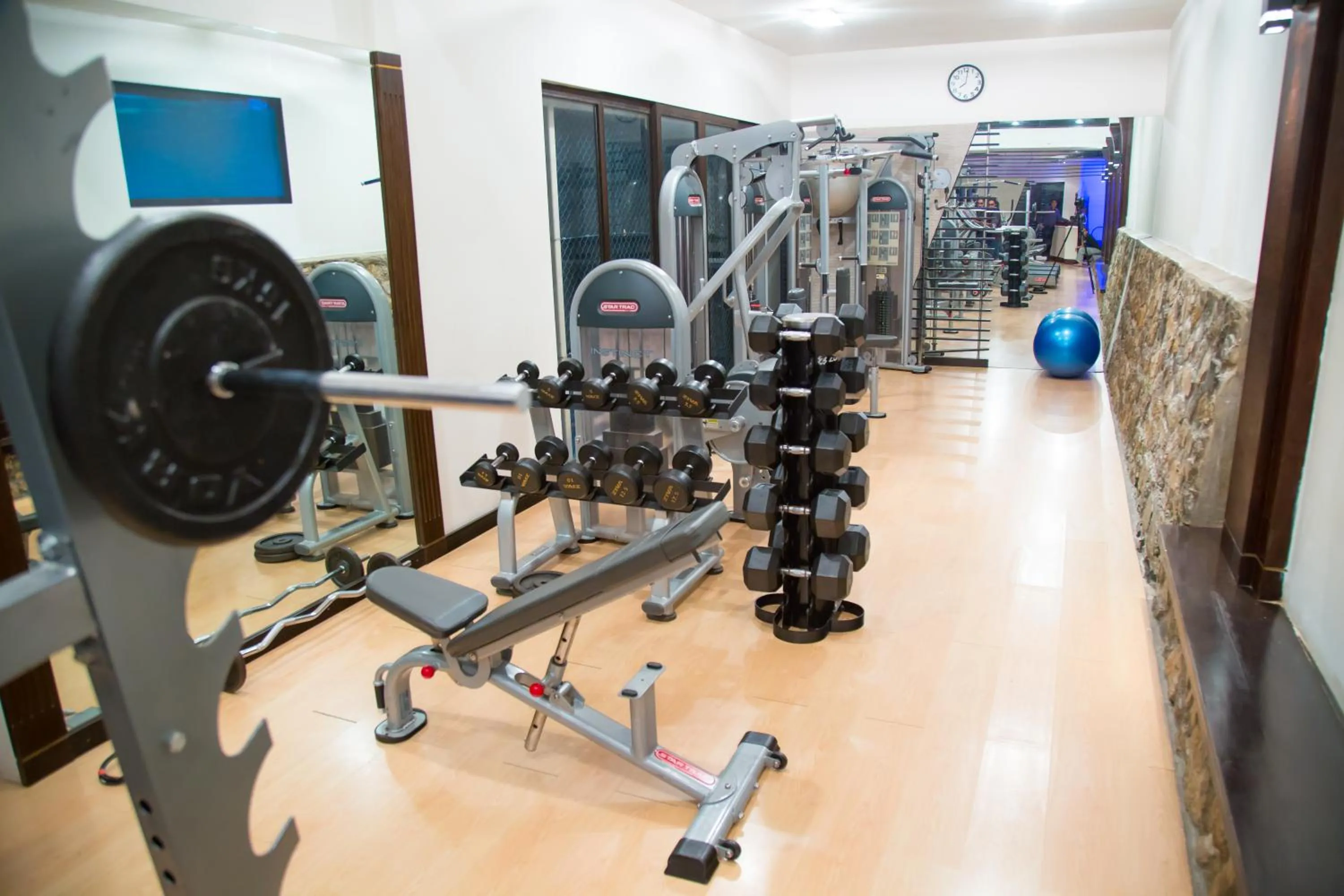 Fitness centre/facilities in Lamana Hotel
