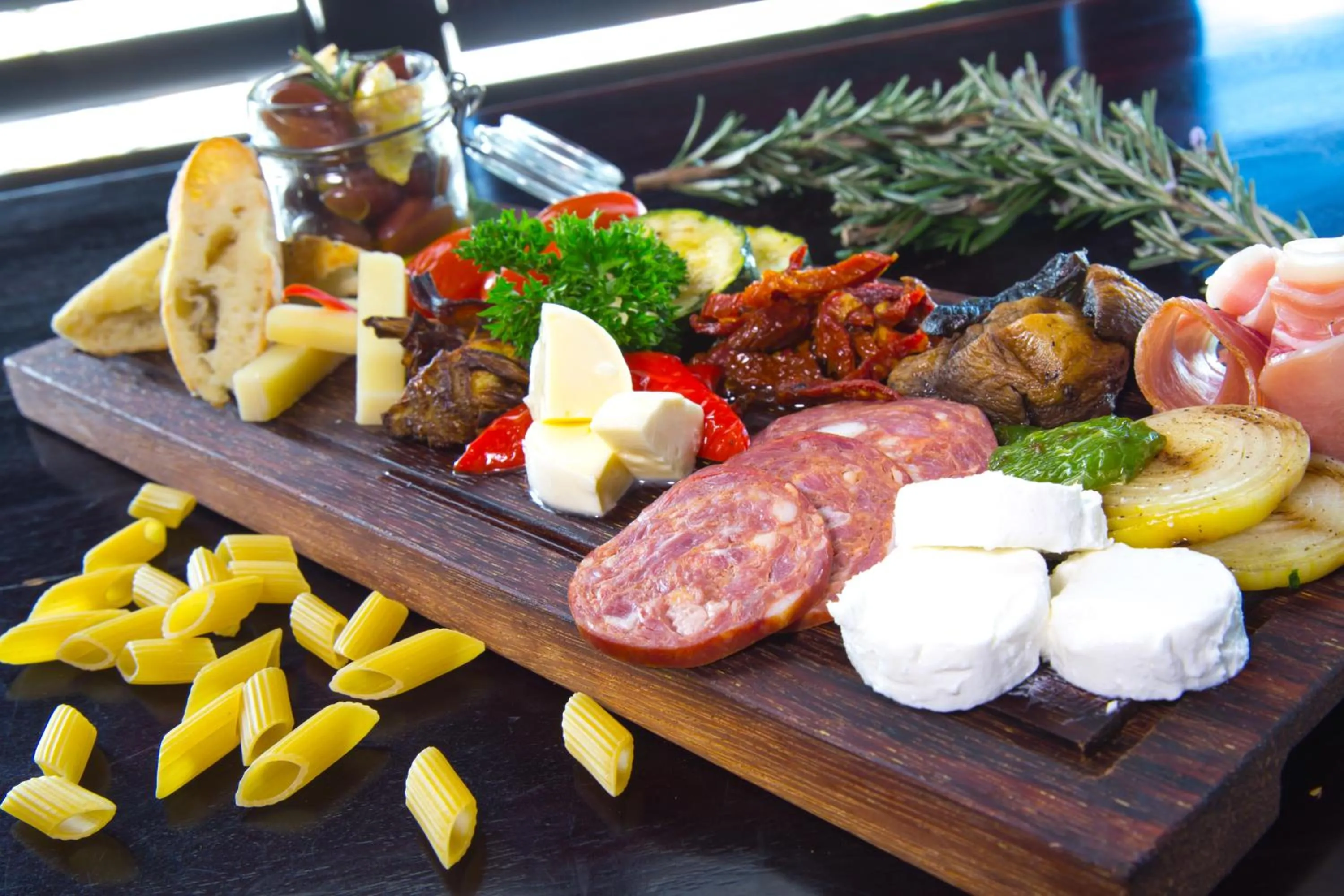 Food and drinks in Lamana Hotel