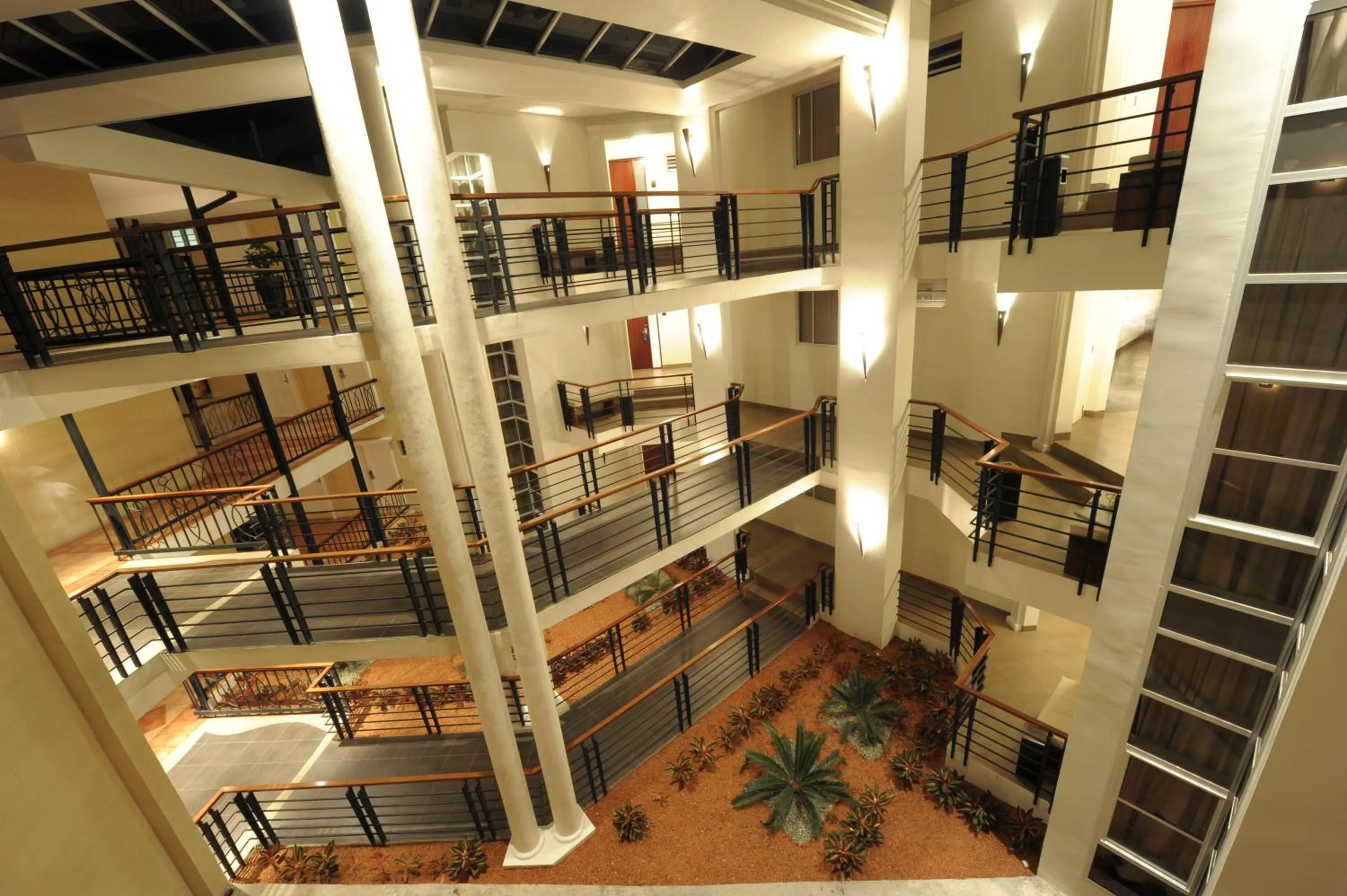 Garden in Lamana Hotel