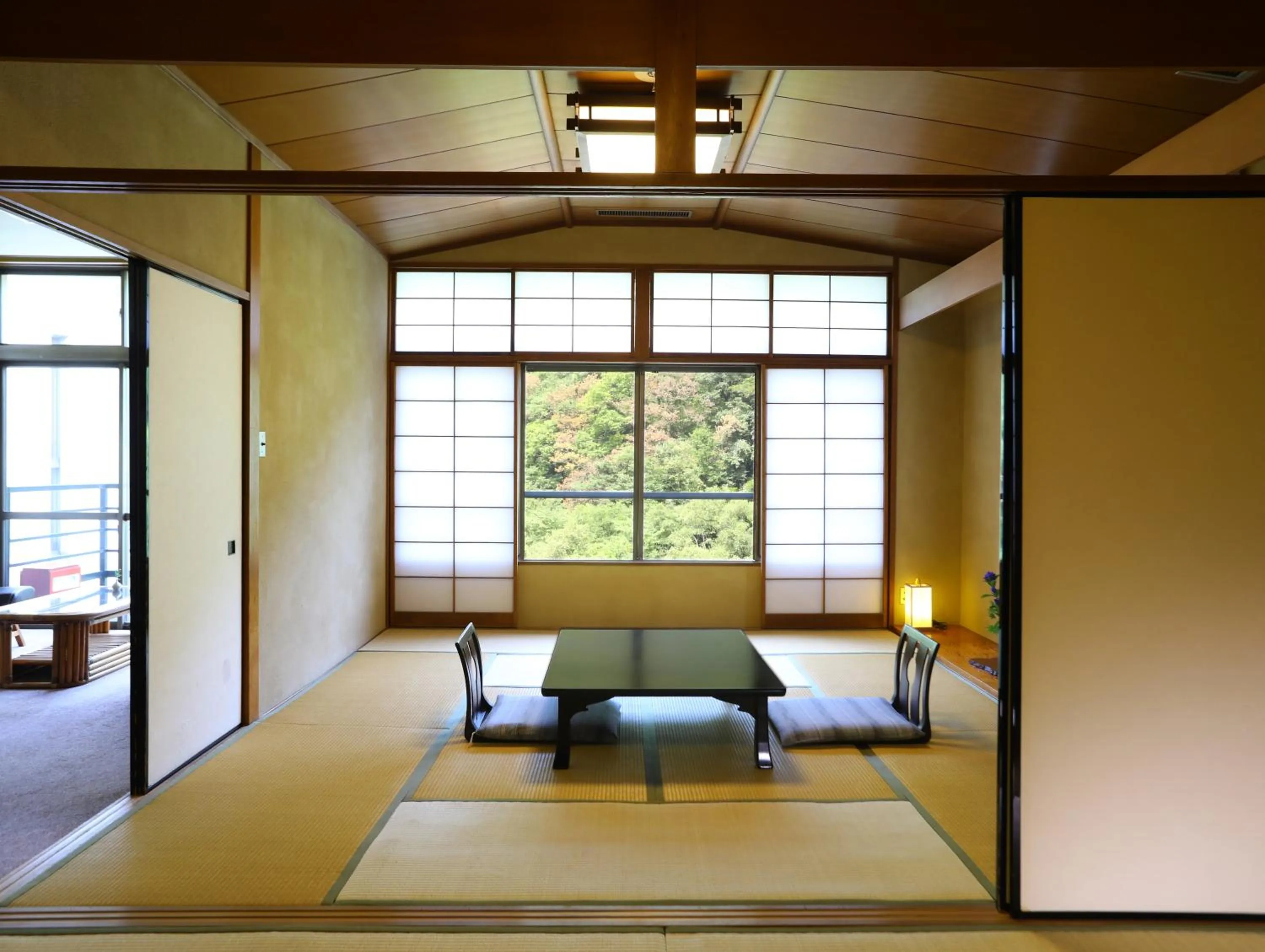 Photo of the whole room in Ryokan Kijitei Hoeiso