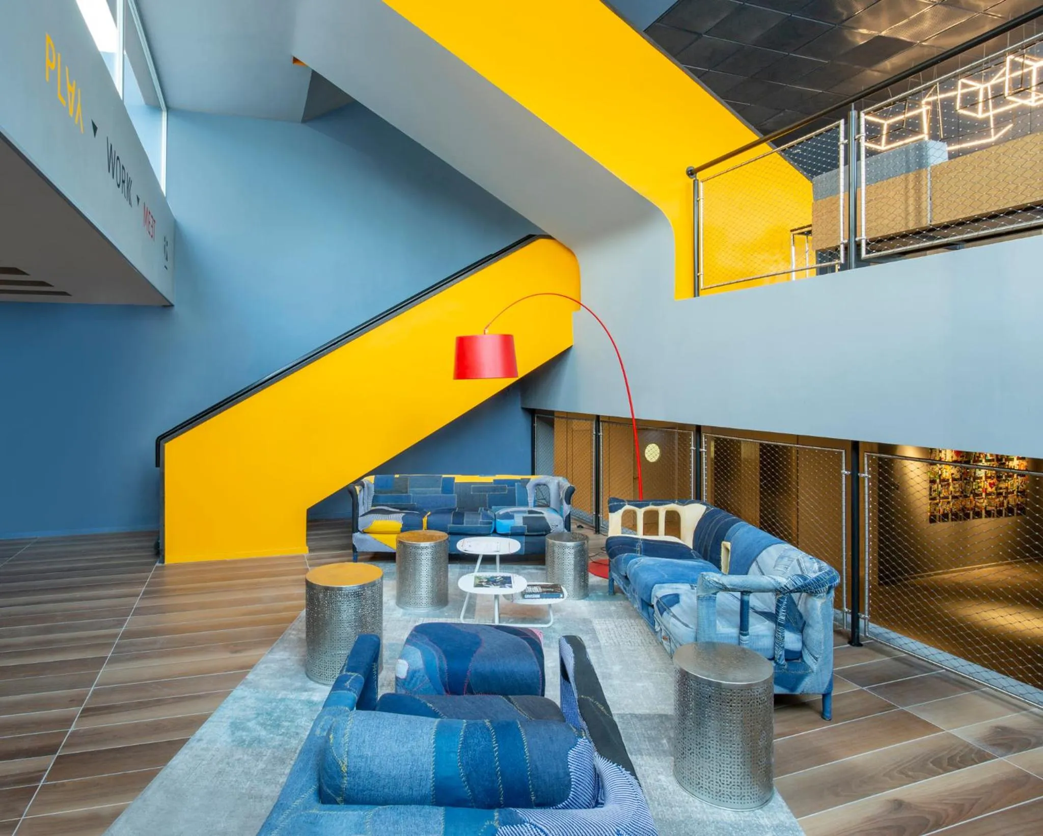 Lounge or bar in Link Hotel & Hub By Dan Hotels