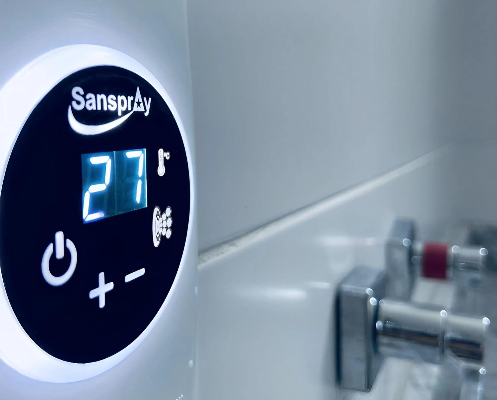 Hot Tub in Hotel Real