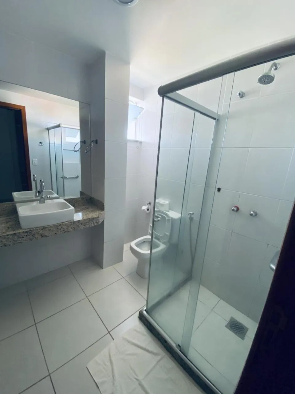 Bathroom in Hotel Real