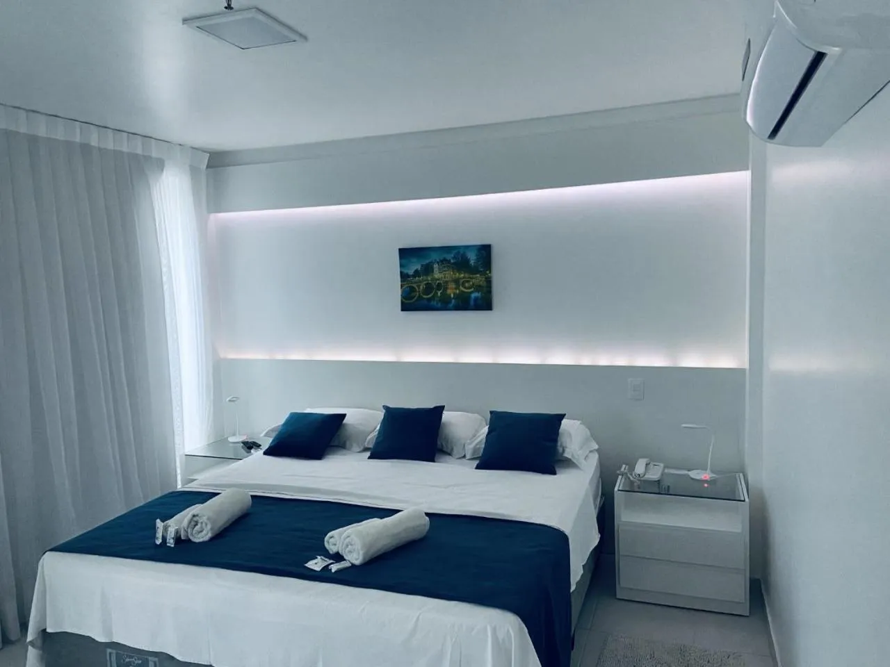 Bedroom, Bed in Hotel Real