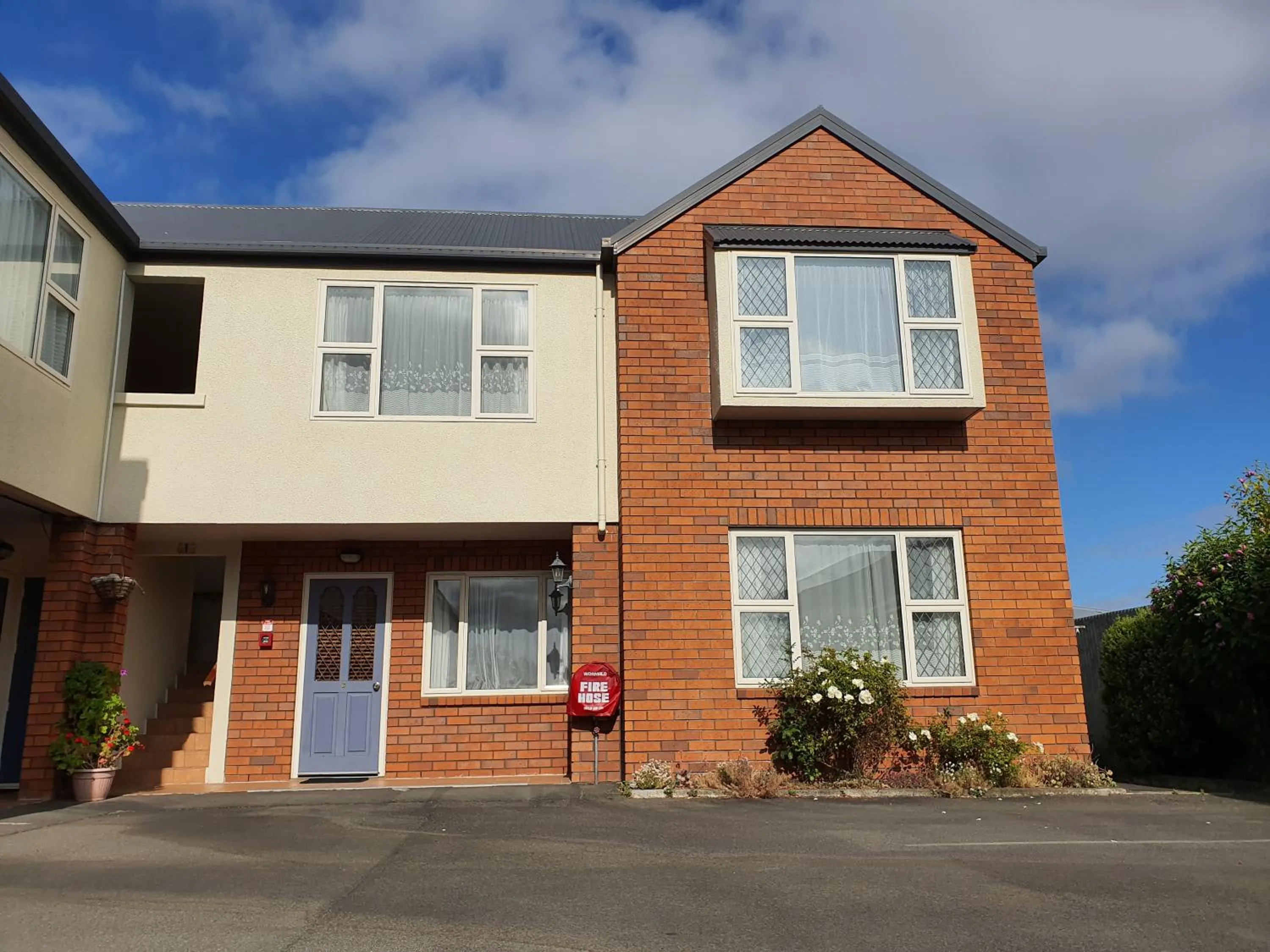 Property building in Rosewood Court Motel