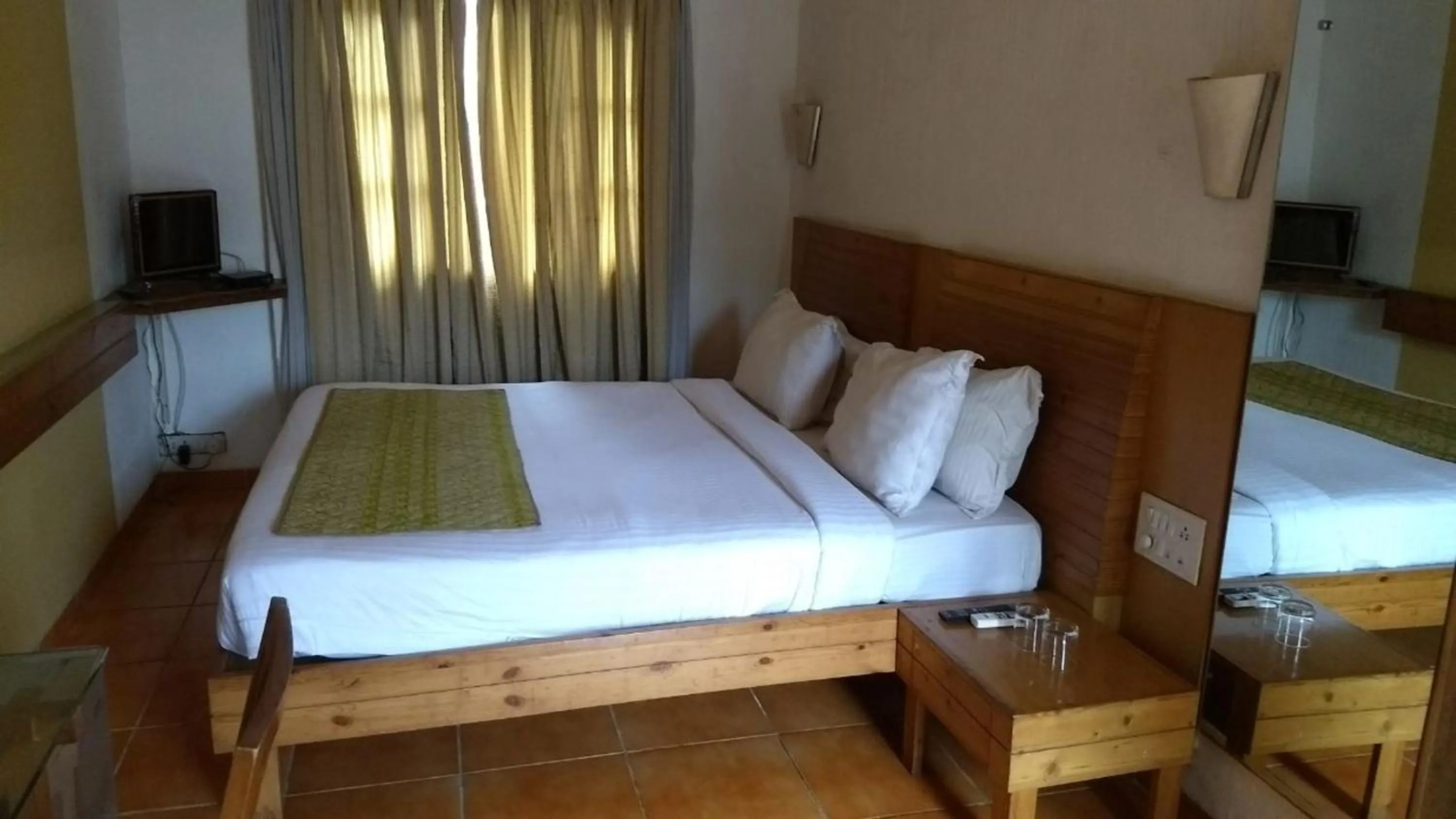 Cambay Sapphire, Gandhinagar