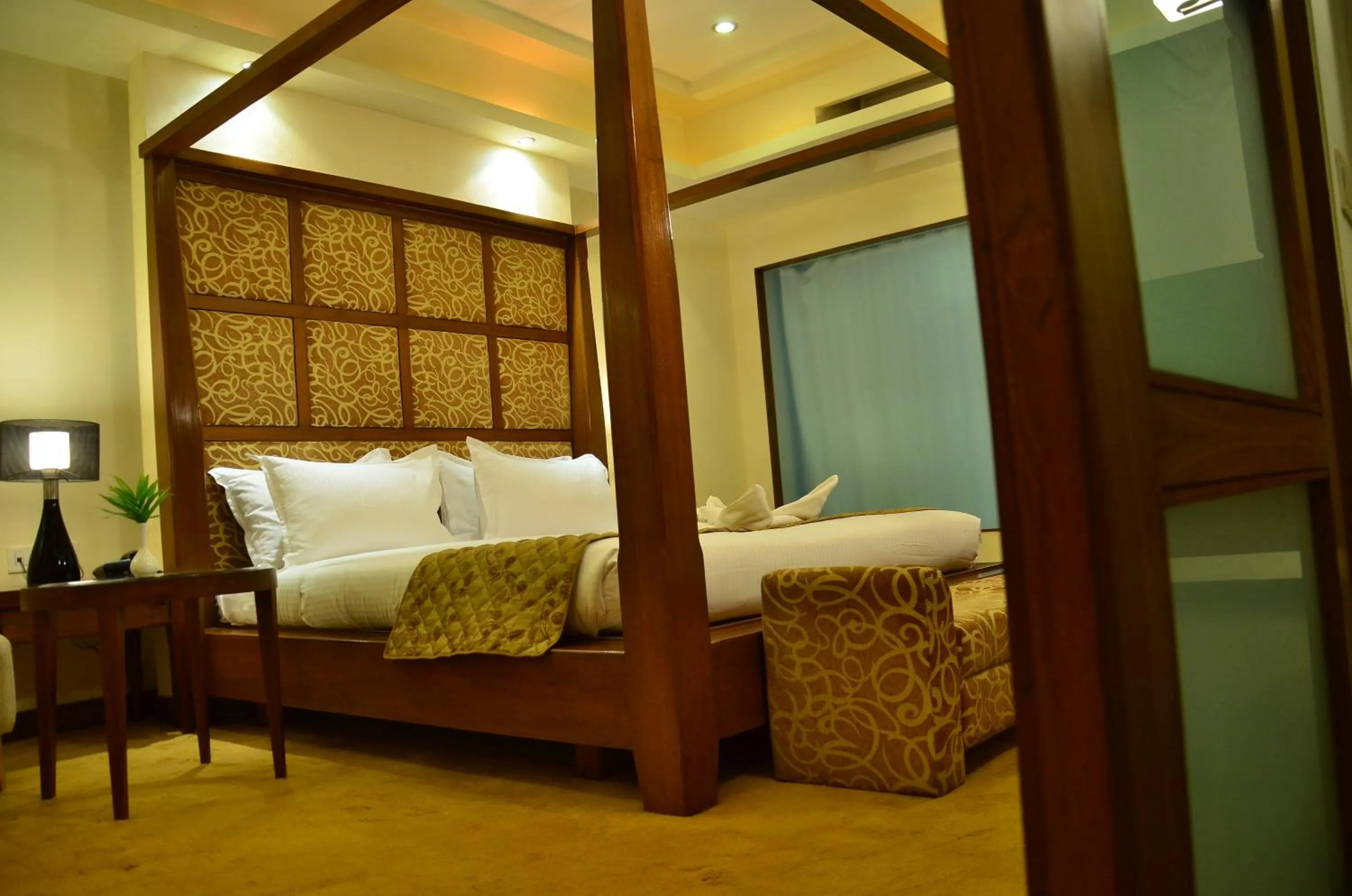 Cambay Sapphire, Gandhinagar