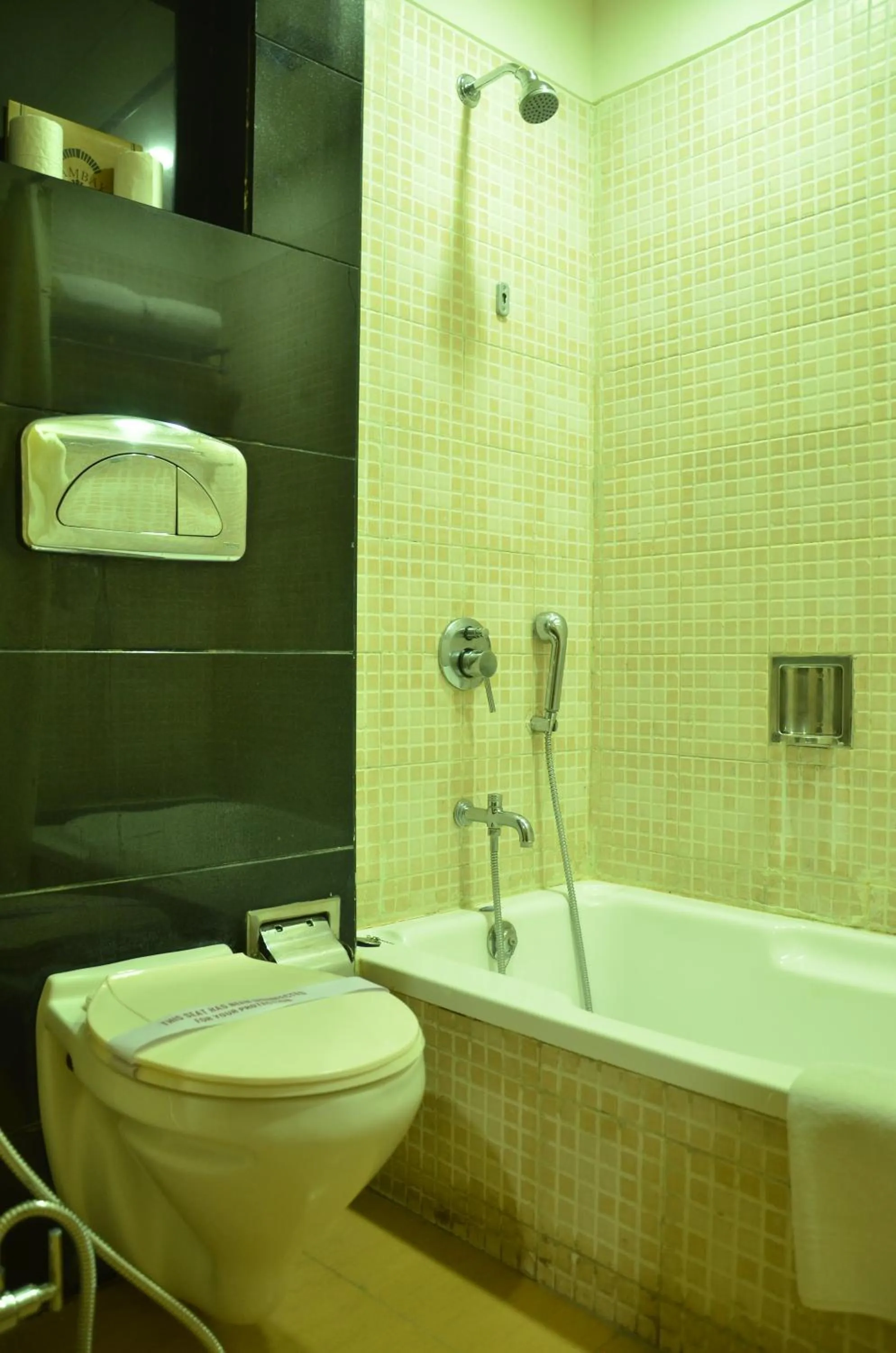 Cambay Sapphire, Gandhinagar