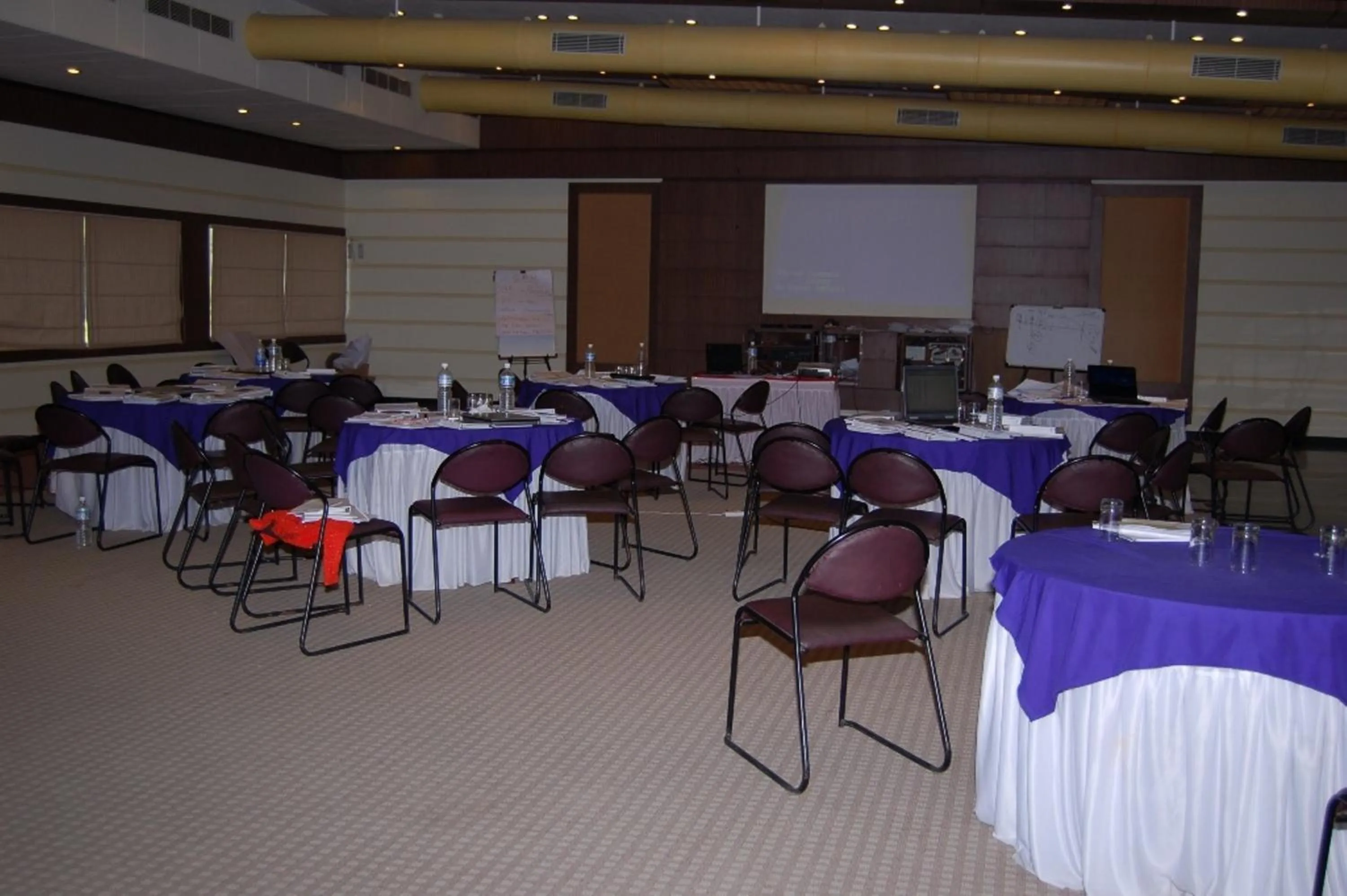 Banquet/Function facilities in Cambay Sapphire, Gandhinagar