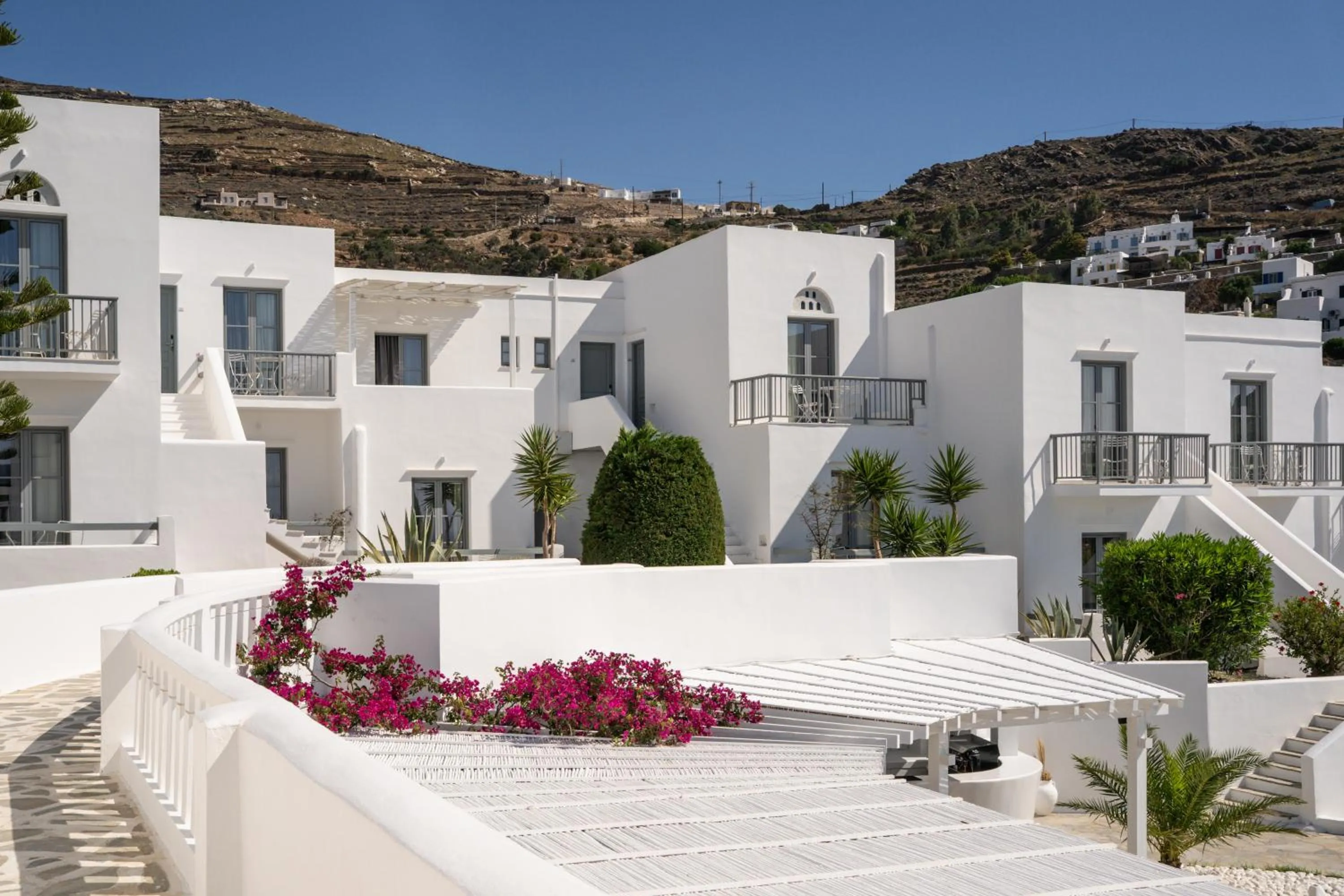 Property building in Mr. and Mrs. White Tinos