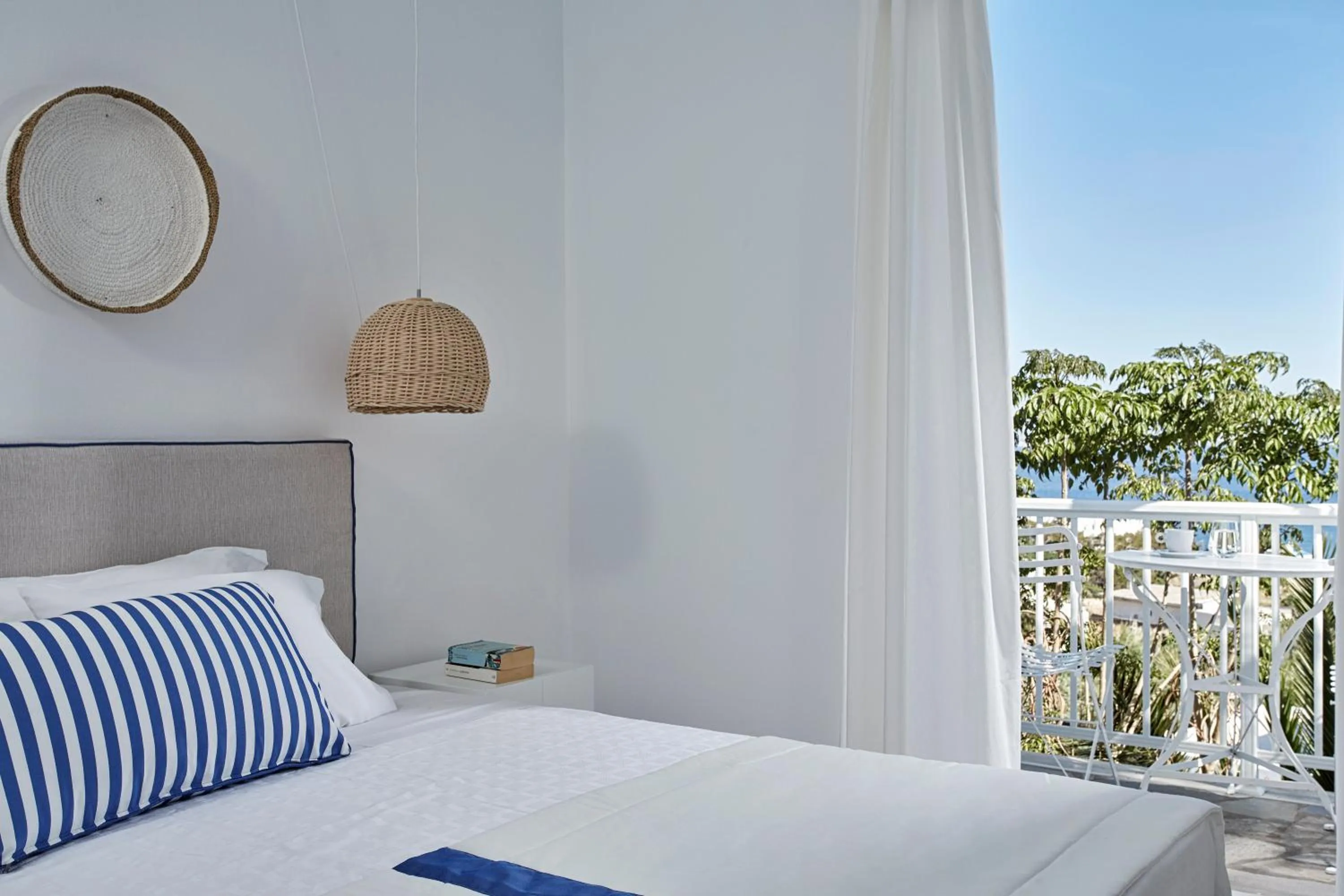 Superior Sea View in Mr. and Mrs. White Tinos