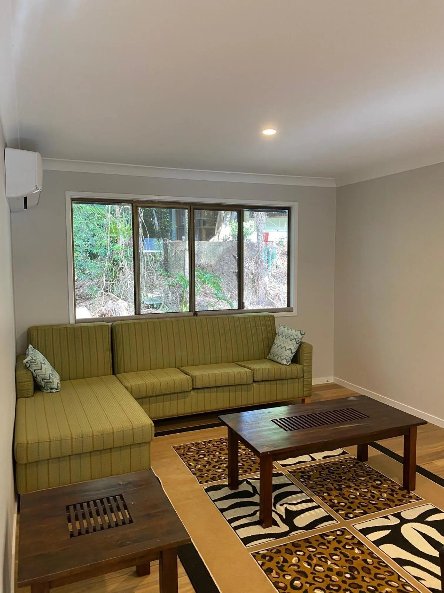 Living room in Koala Cabins Sunshine Coast