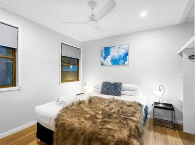 Bedroom, Bed in Koala Cabins Sunshine Coast