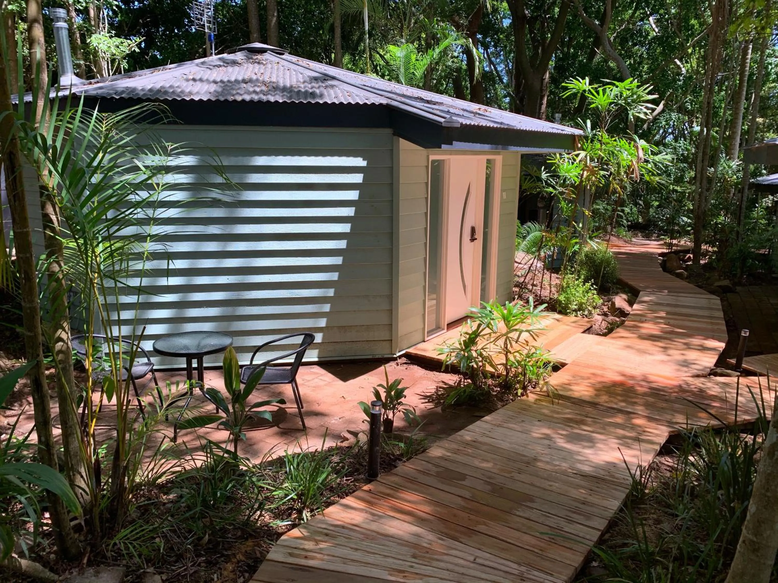 Property building in Koala Cabins Sunshine Coast