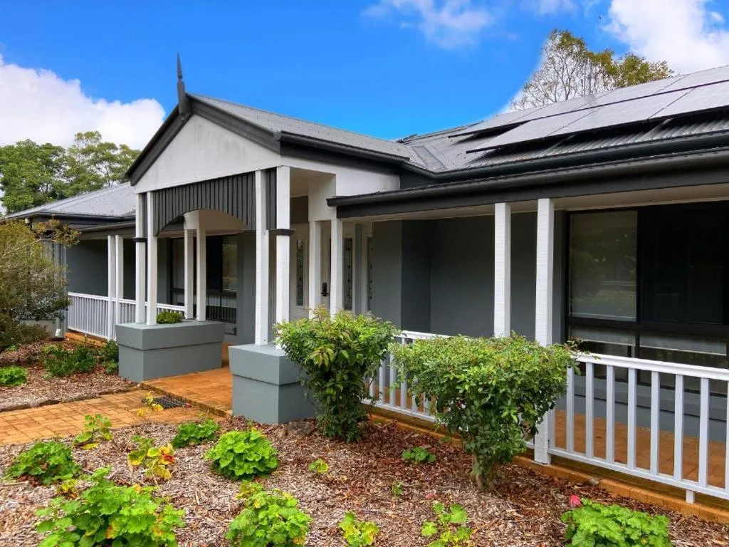 Property building in Koala Cabins Sunshine Coast